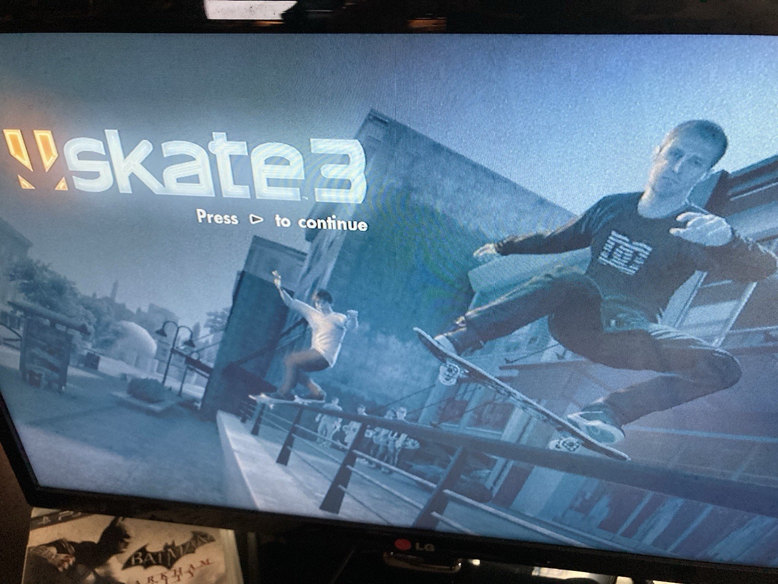Sony PlayStation 3 PS3 Console Bundle with SKATE 2 and 3 Tested Working 40gb