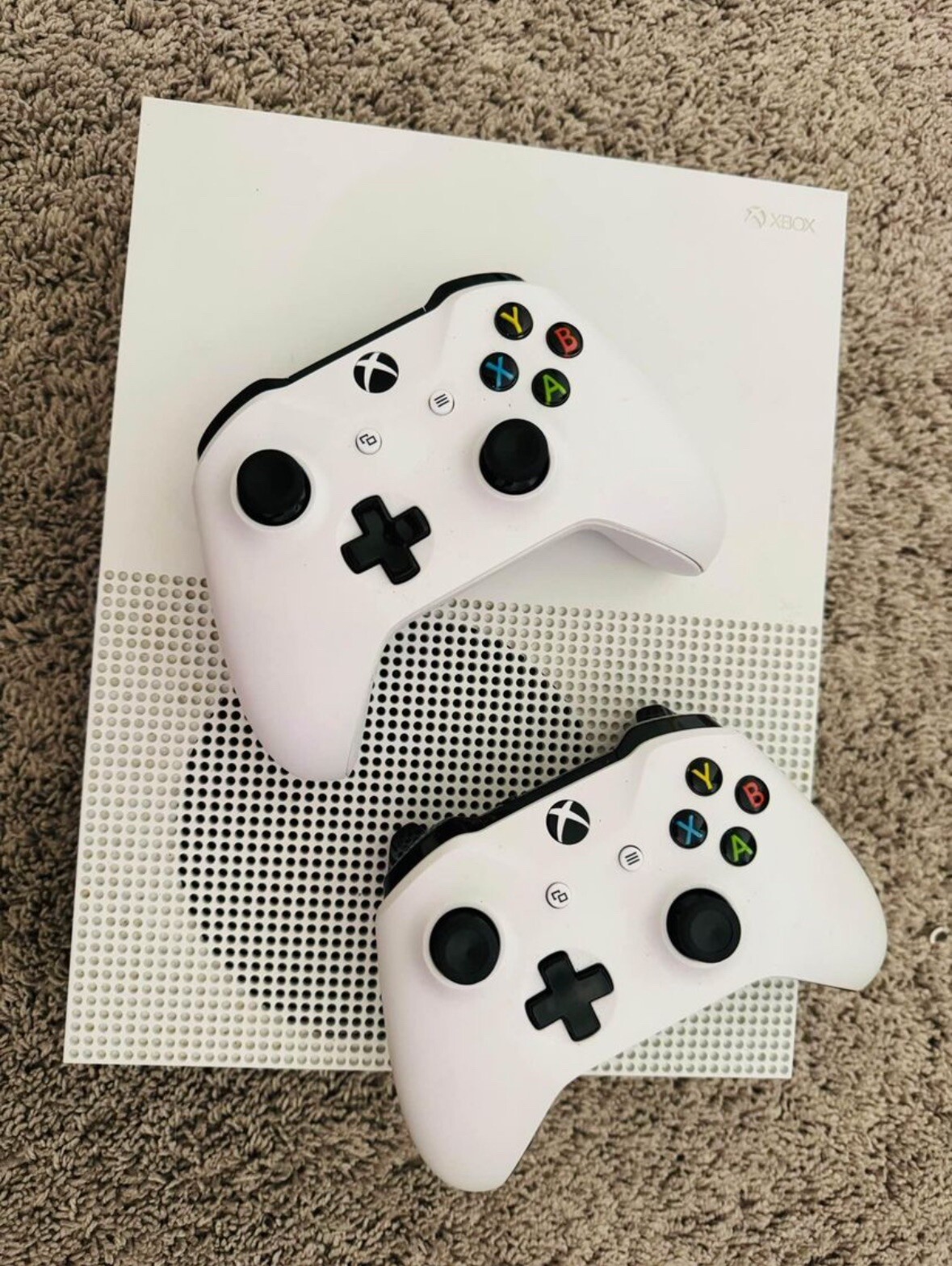 Xbox One S 1TB Console – White + Games Bundle