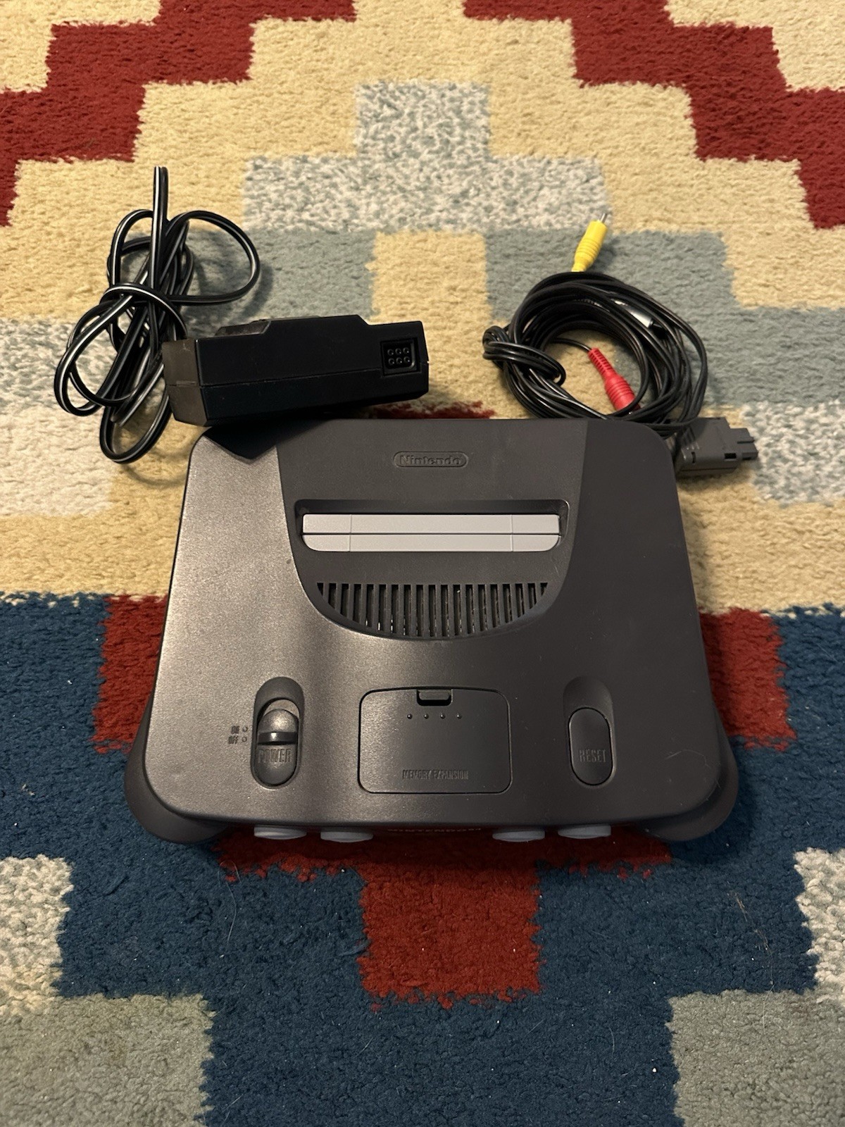 Nintendo 64 System 32MB Home Console – Charcoal Gray