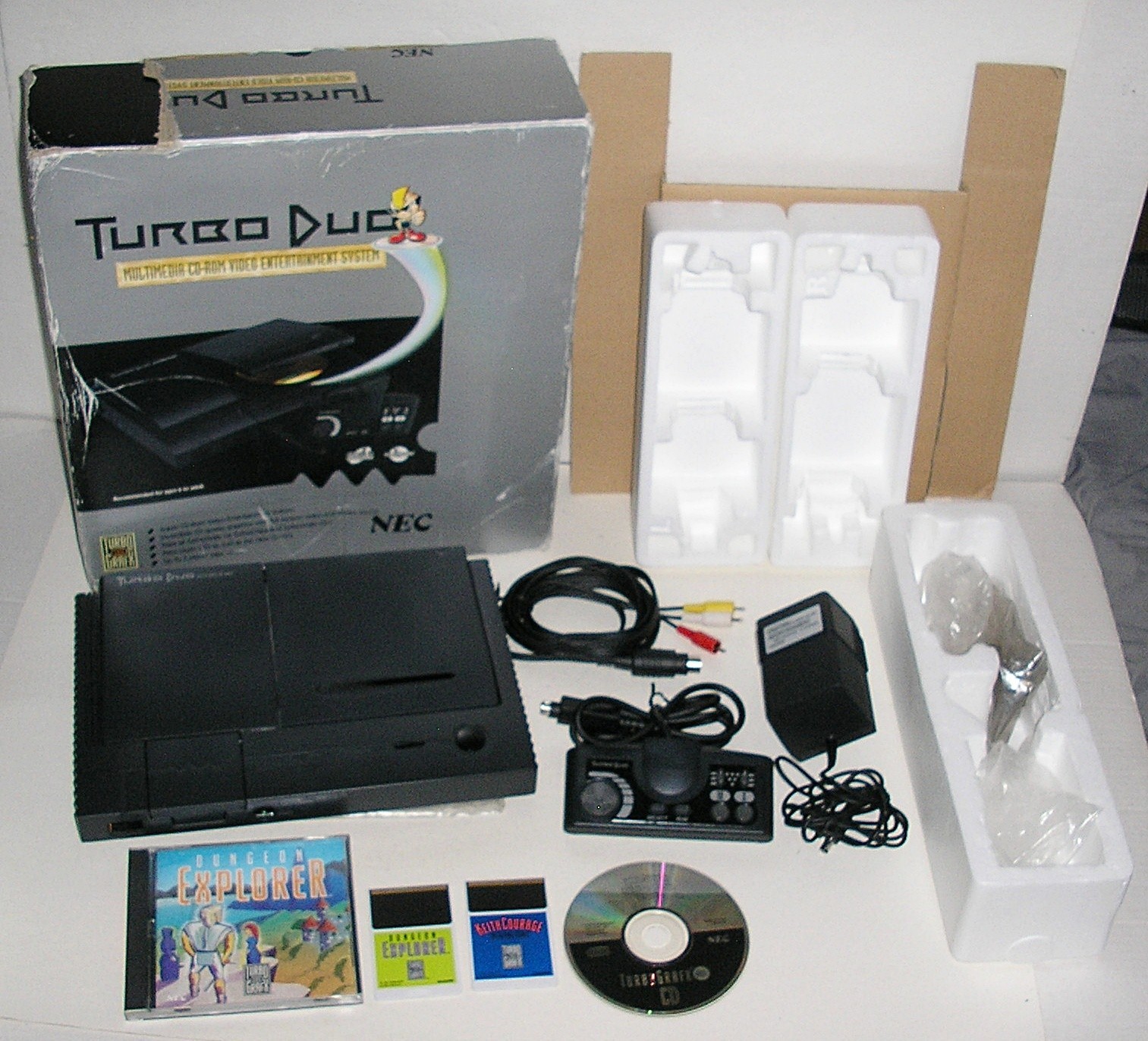 NEC Turbo Duo TurboGrafx-16 Super CD-ROM Console + Box & Games (Tested Working)