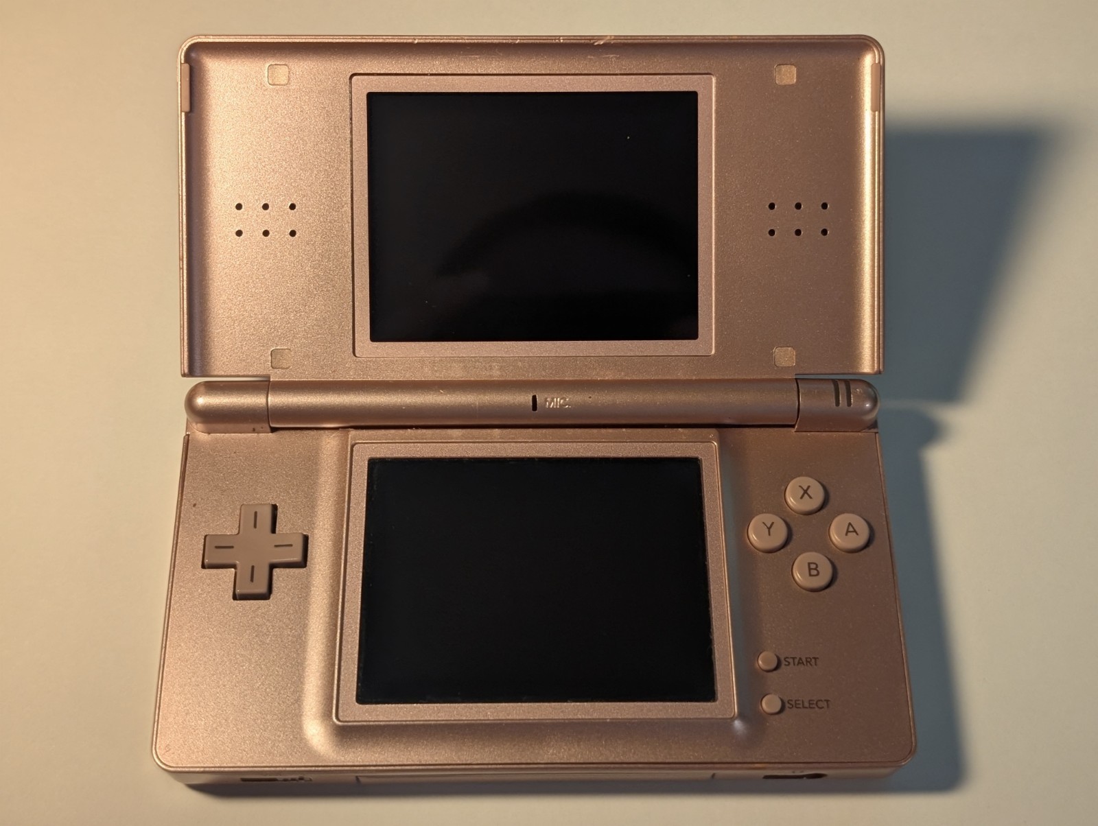 Nintendo DS Lite Console USG-001 Metallic Rose Clean W Stylus See Pics Nice!