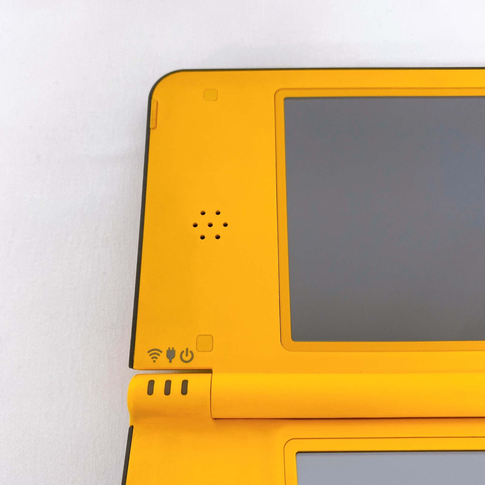 Nintendo DSi LL XL Yellow Console Stylus Japan Tested Working Fast Shipping