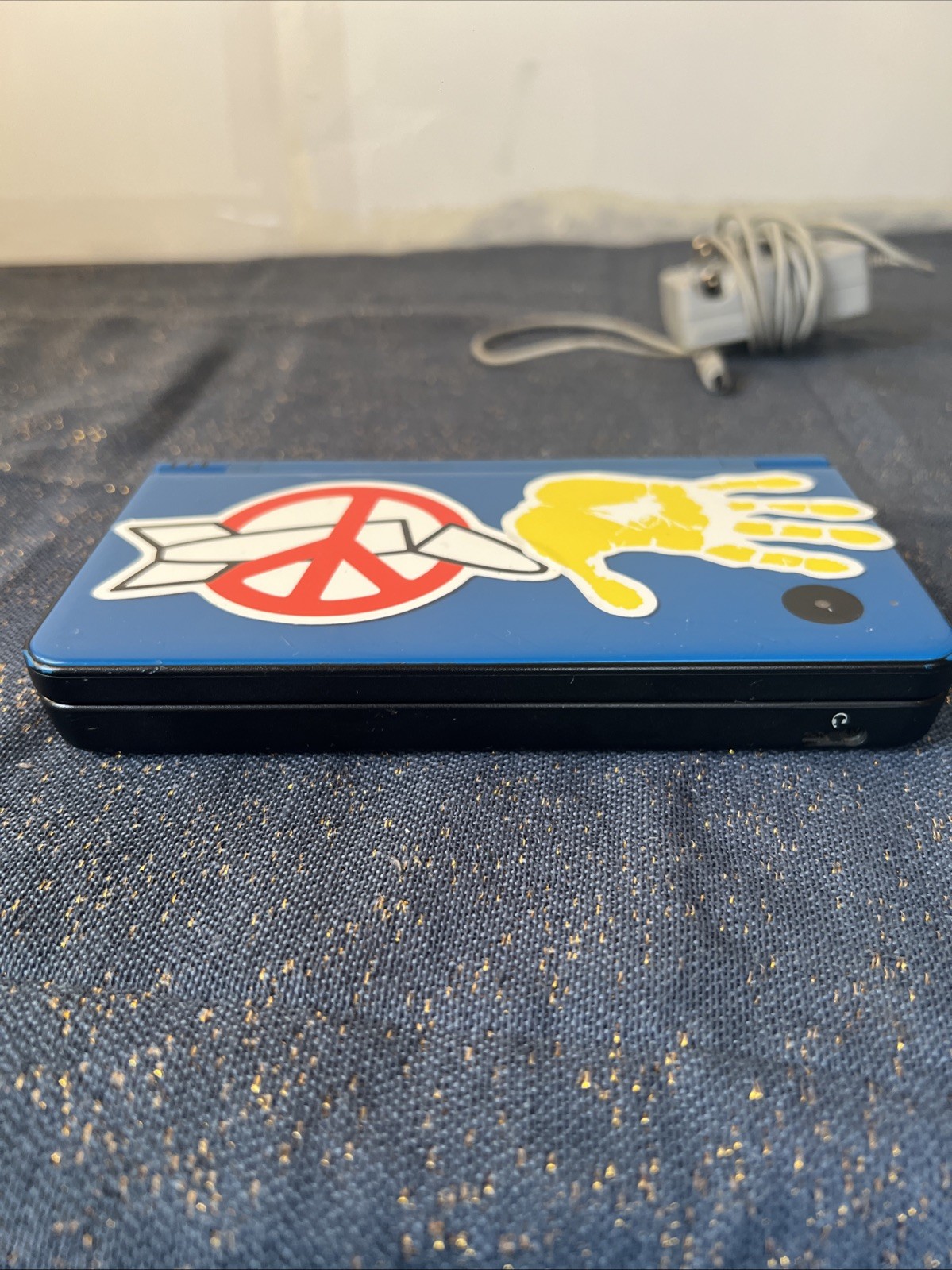 Nintendo DSi XL Handheld Game Console Only C/UTL-USZ