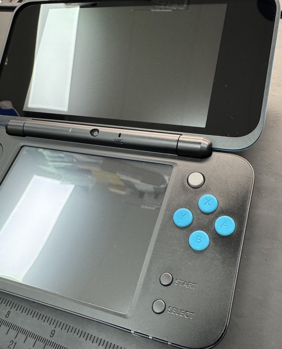 Nintendo 2DS XL JAN-001 Turquoise Black Handheld Game Console 🔒 Parental Lock🔒