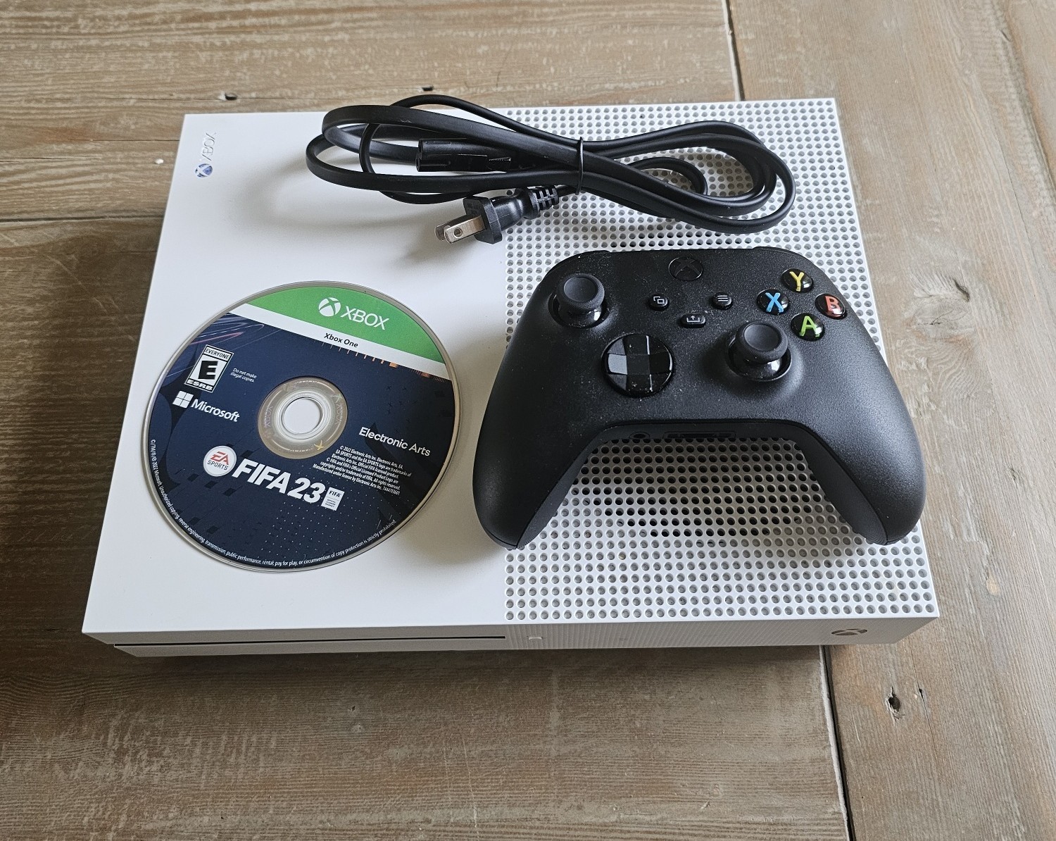 Microsoft Xbox One S 1TB Console Bundle w/ Wireless Controller And FIFA23 Game