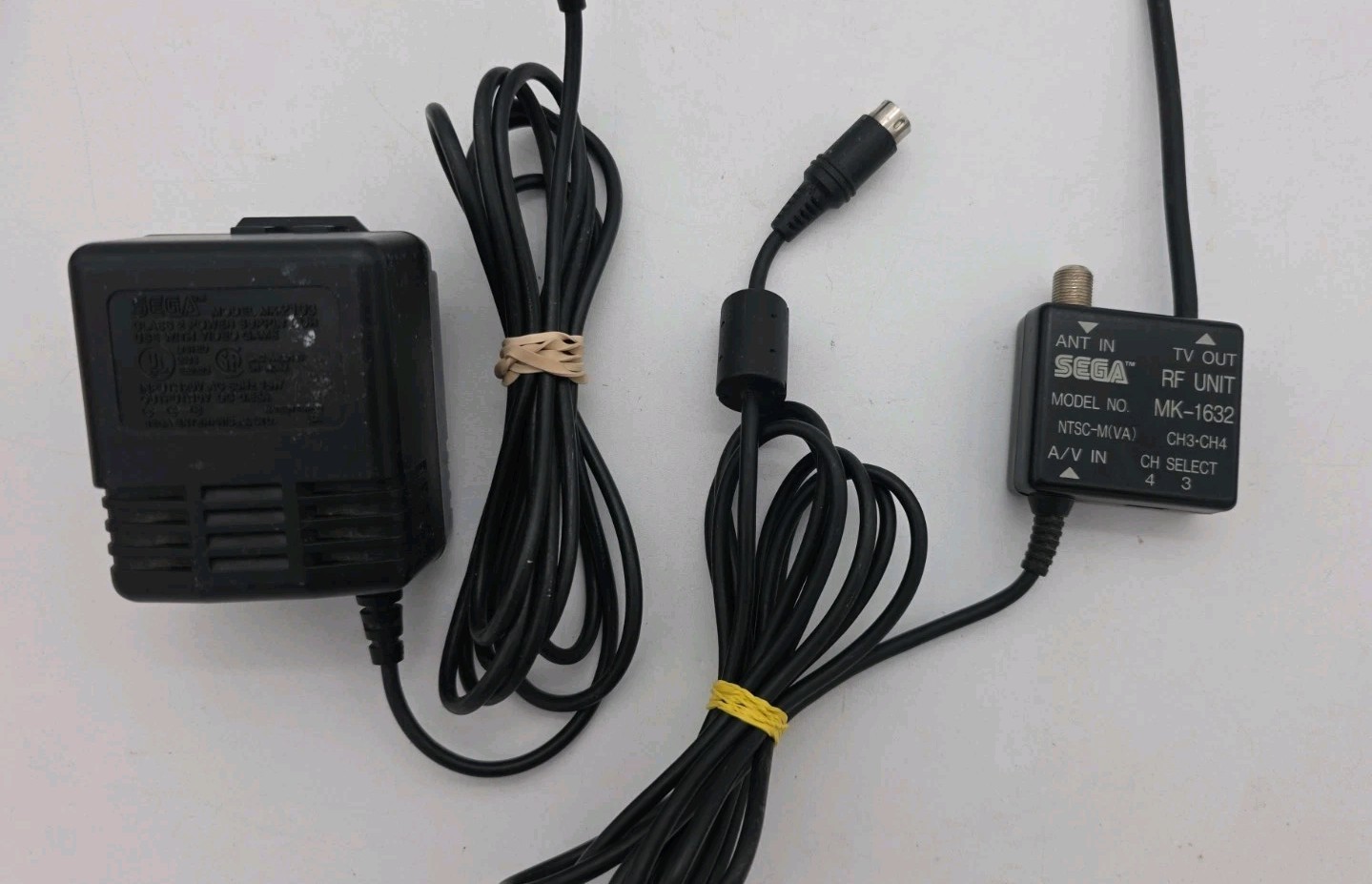 SEGA Genesis 3 Console – Cleaned, Tested, and Working – OEM Adapter & Controller