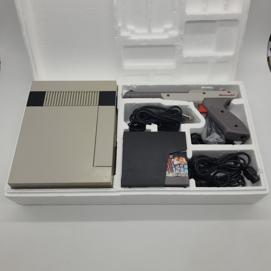 Nintendo NES Action Set Home Console With Box & Styrofoam No Paperwork Tested