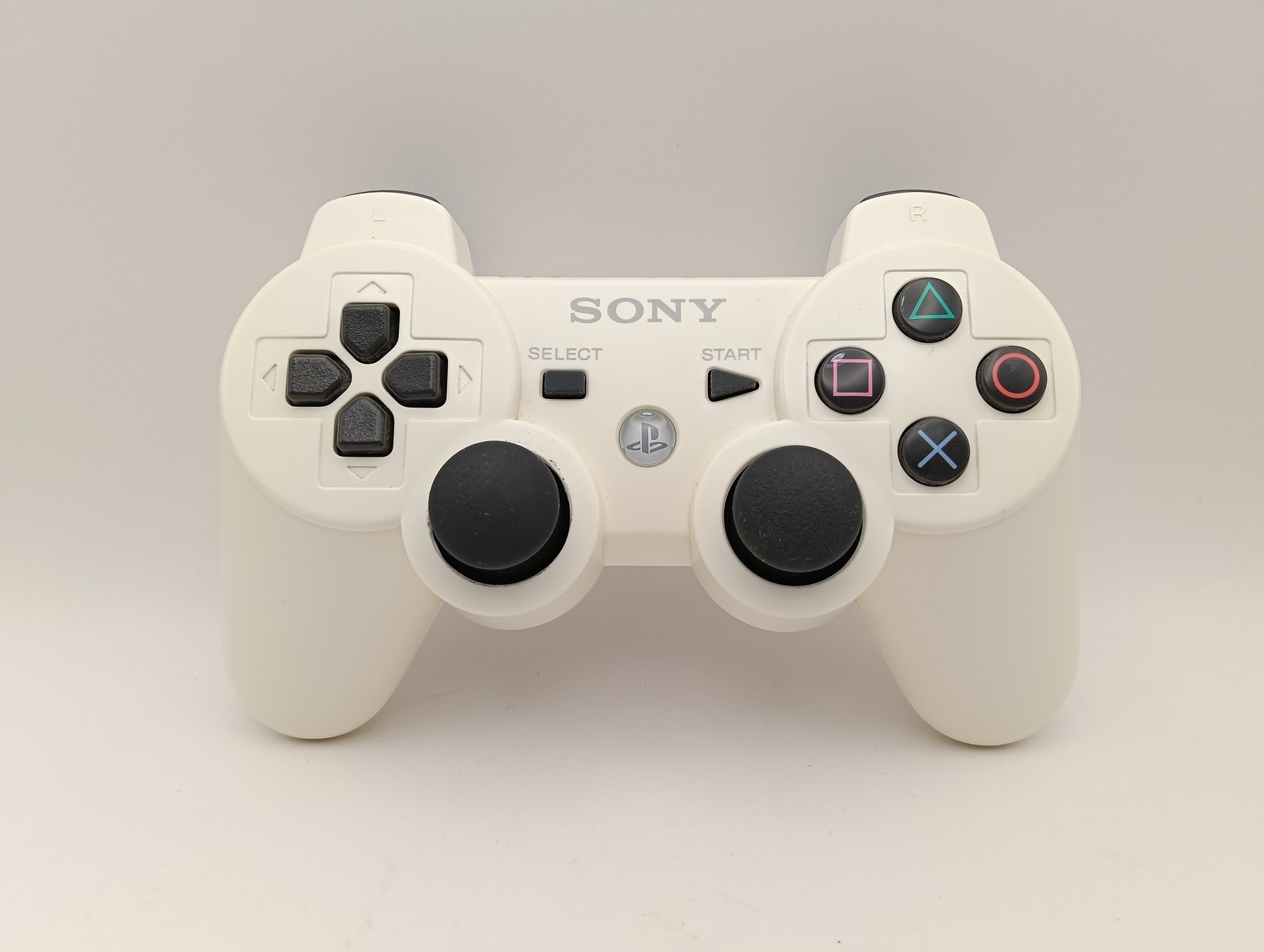 Sony PS3 CECH-2500A White 160GB Console Bundle DualShock 3 Controllers Tested