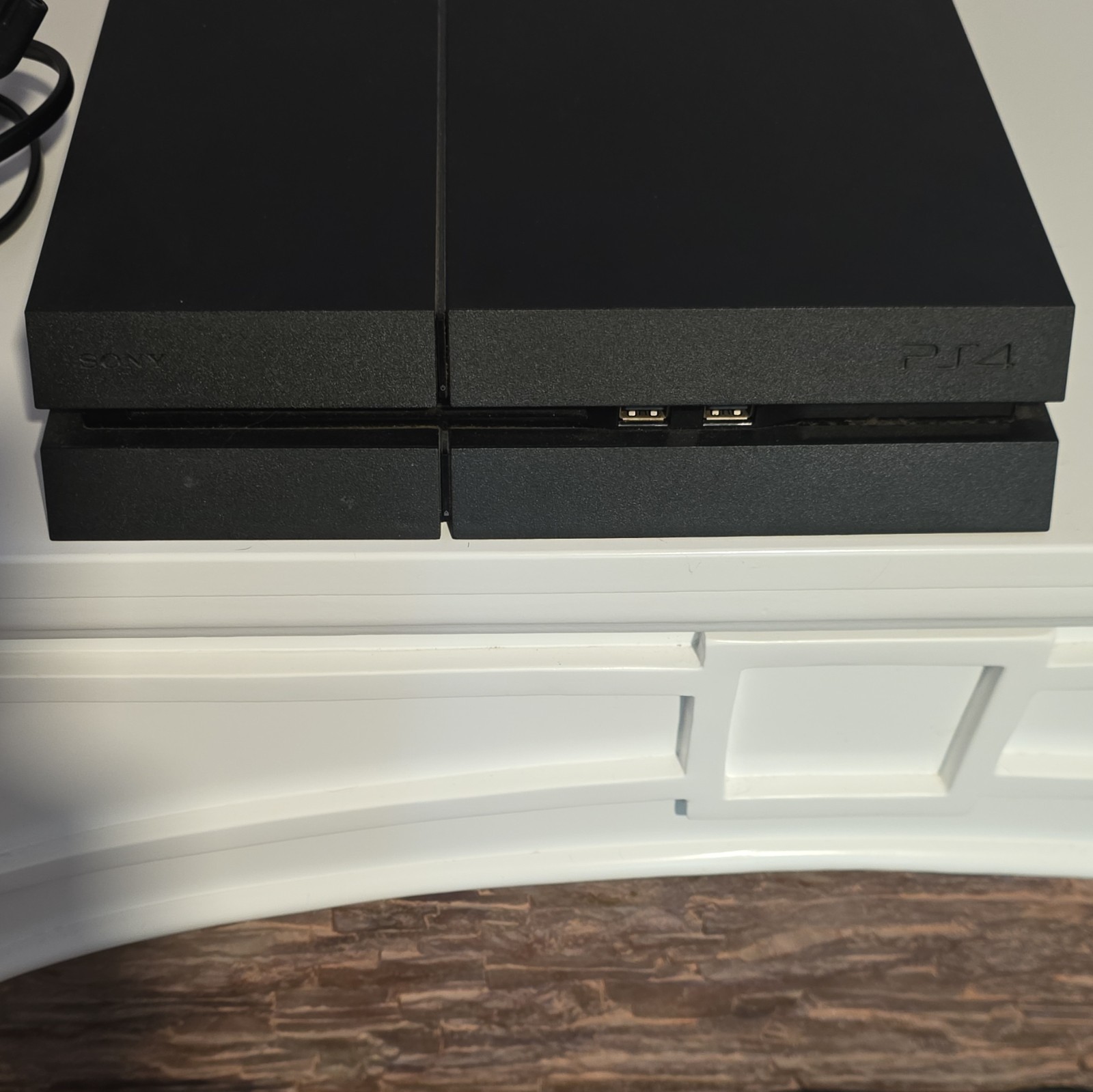 Sony PlayStation 4 PS4 CUH-1215A Black 500GB Wi-Fi 1080p Console Gold Controller