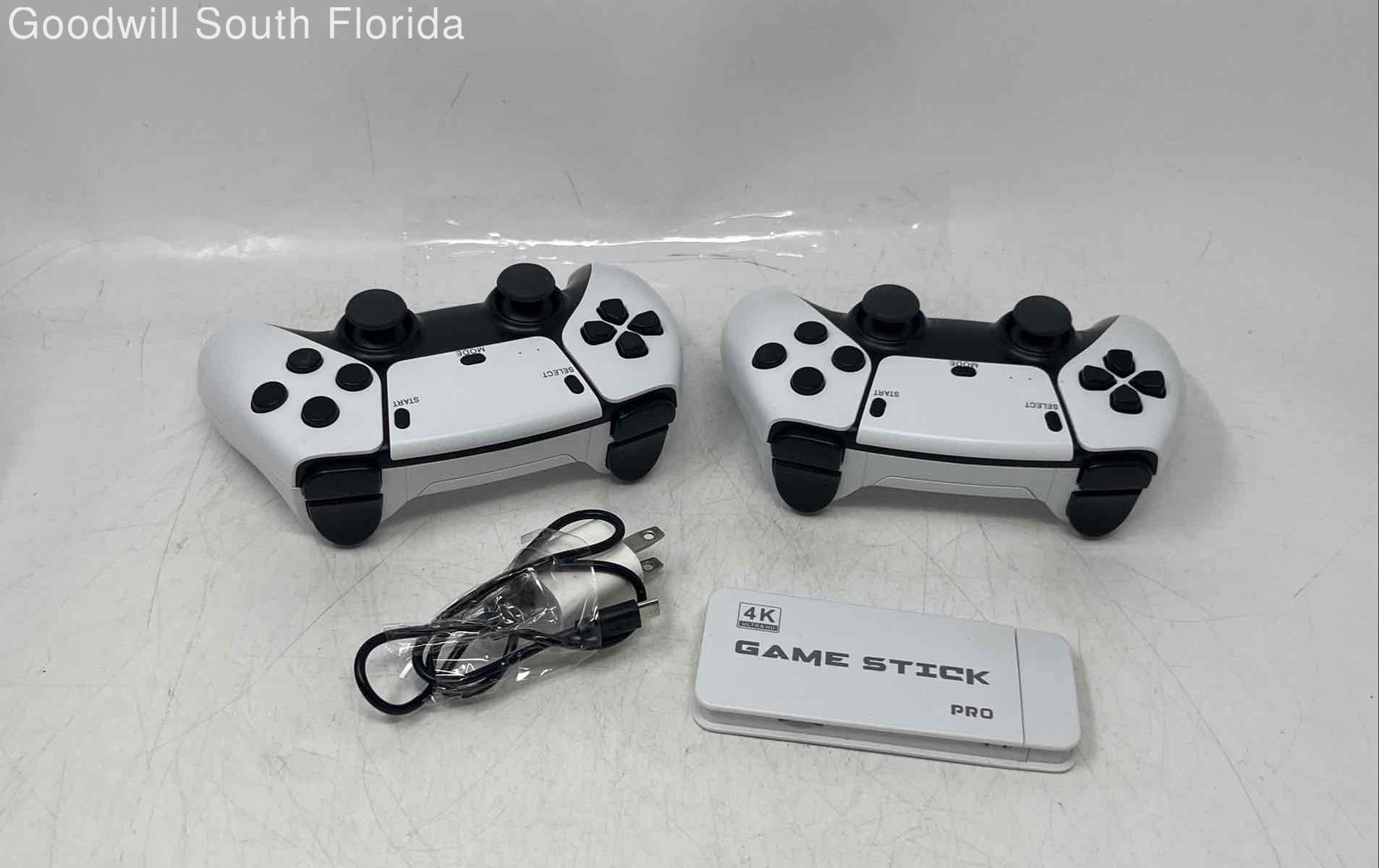 SJGAM M15 Plus 3 Pcs 2.4G Wireless Console & Controllers In Box Not Tested