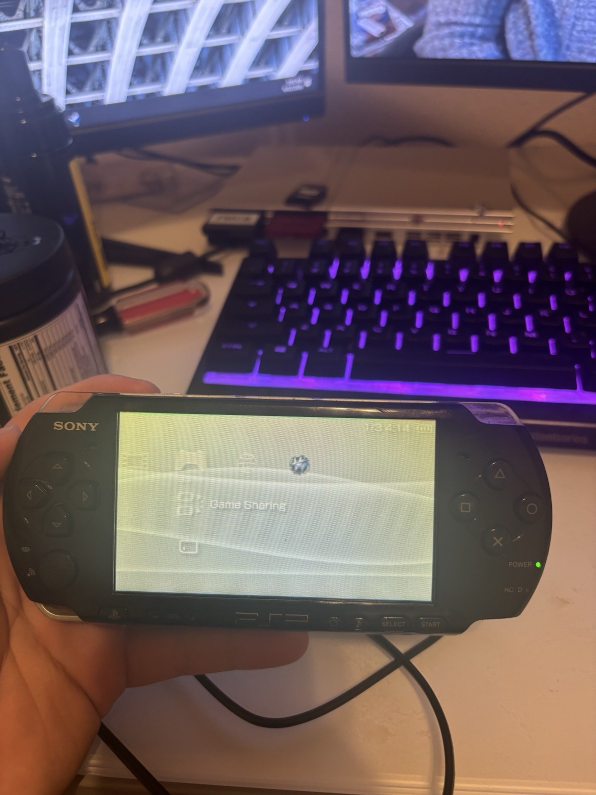 BLACK Sony PSP 3000 System W Charger & OEM Battery