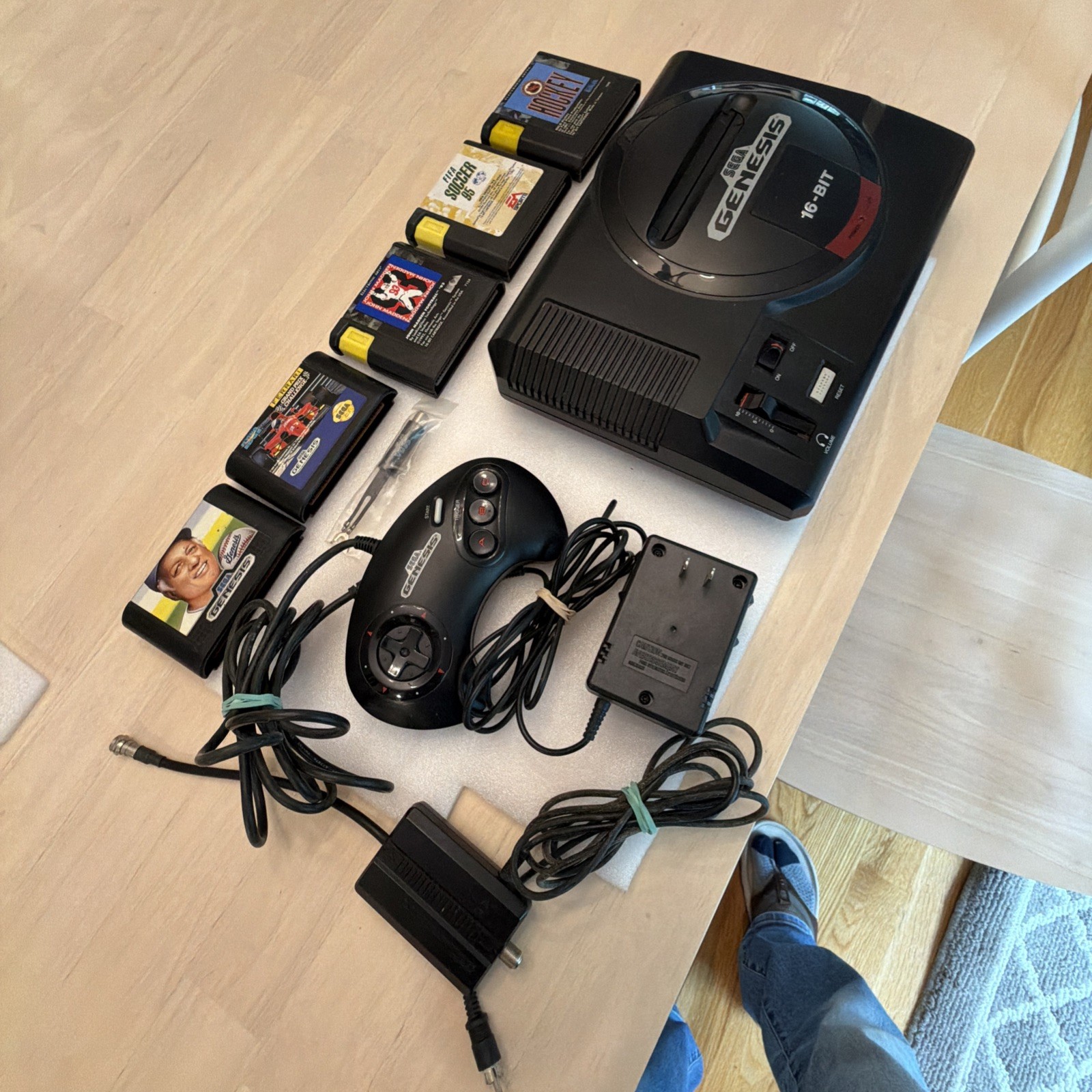 Sega Genesis Model 1 MK-1601 Console 16-bit W/ Controller Working + 5 Games