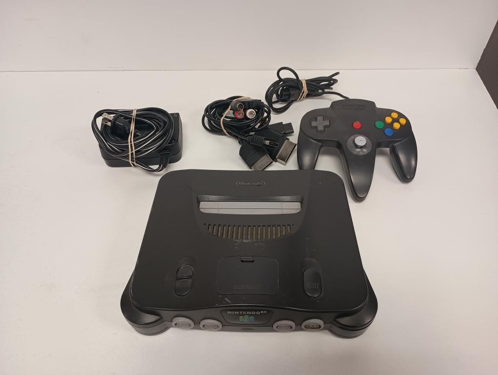 NINTENDO 64 SYSTEM CONSOLE NUS-001 (P04021305)