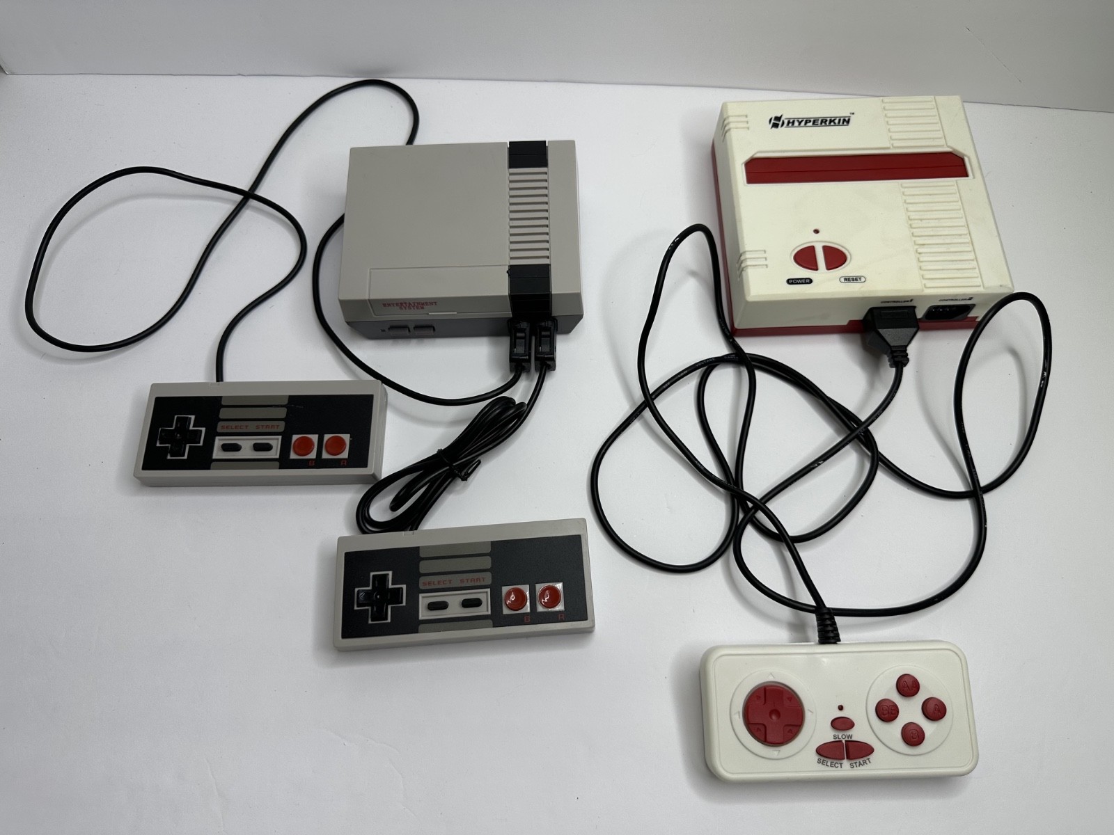 Retro Mini Game 620 Built In Controller Hyperkin Entertainment Systems Lot
