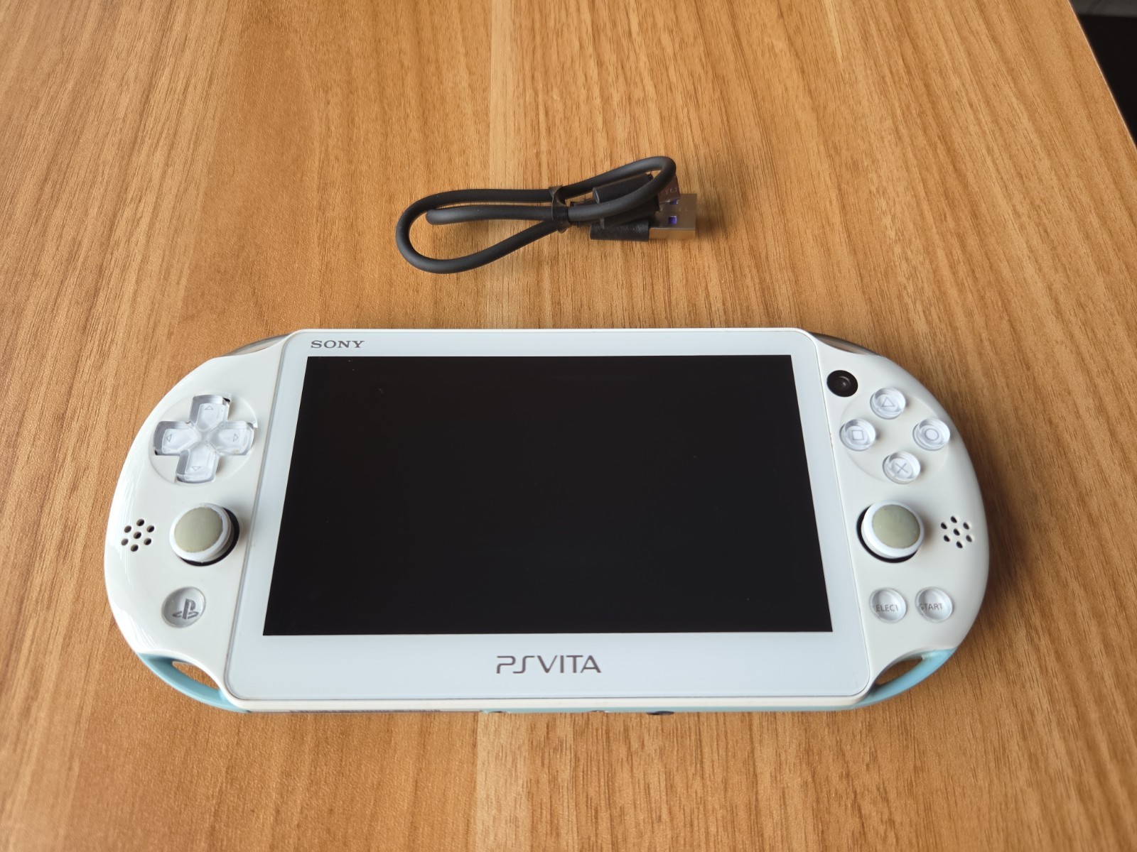Sony PlayStation PS Vita PCH-2000 Light Blue with charger US SELLER