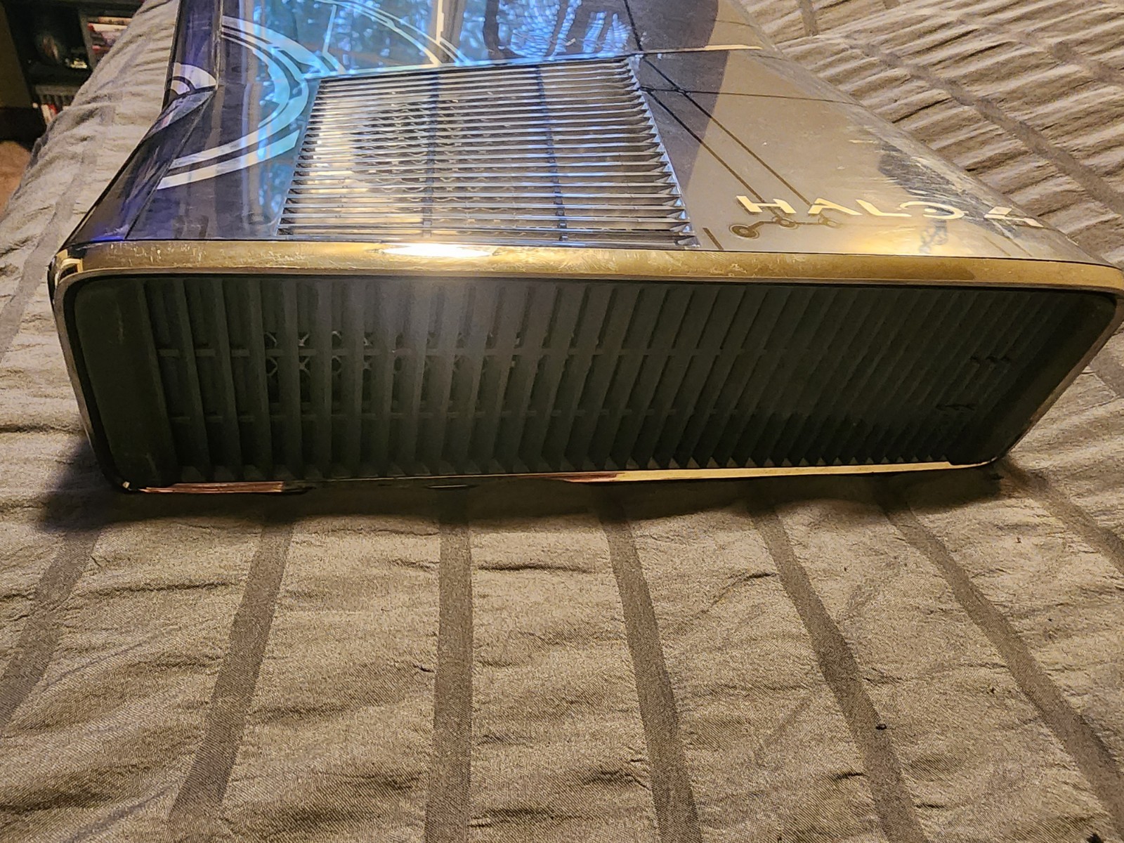 Halo 4 Xbox 360 Limited Edition Console – 500GB 1 Controllers Tested
