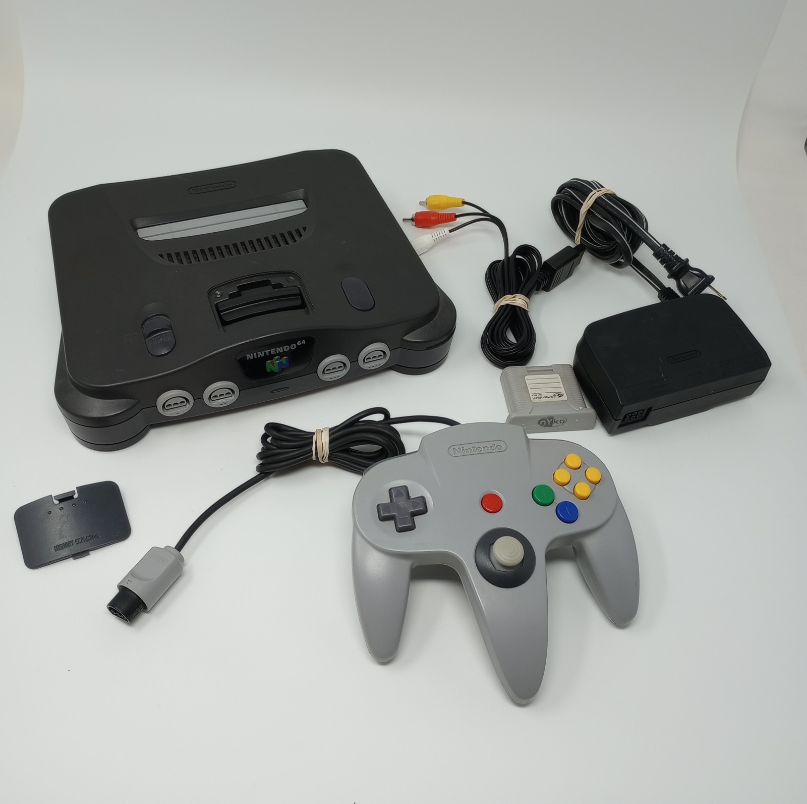 Nintendo 64 (N64) Console, Cables, Controller, & Memory Card TESTED! See Desc.