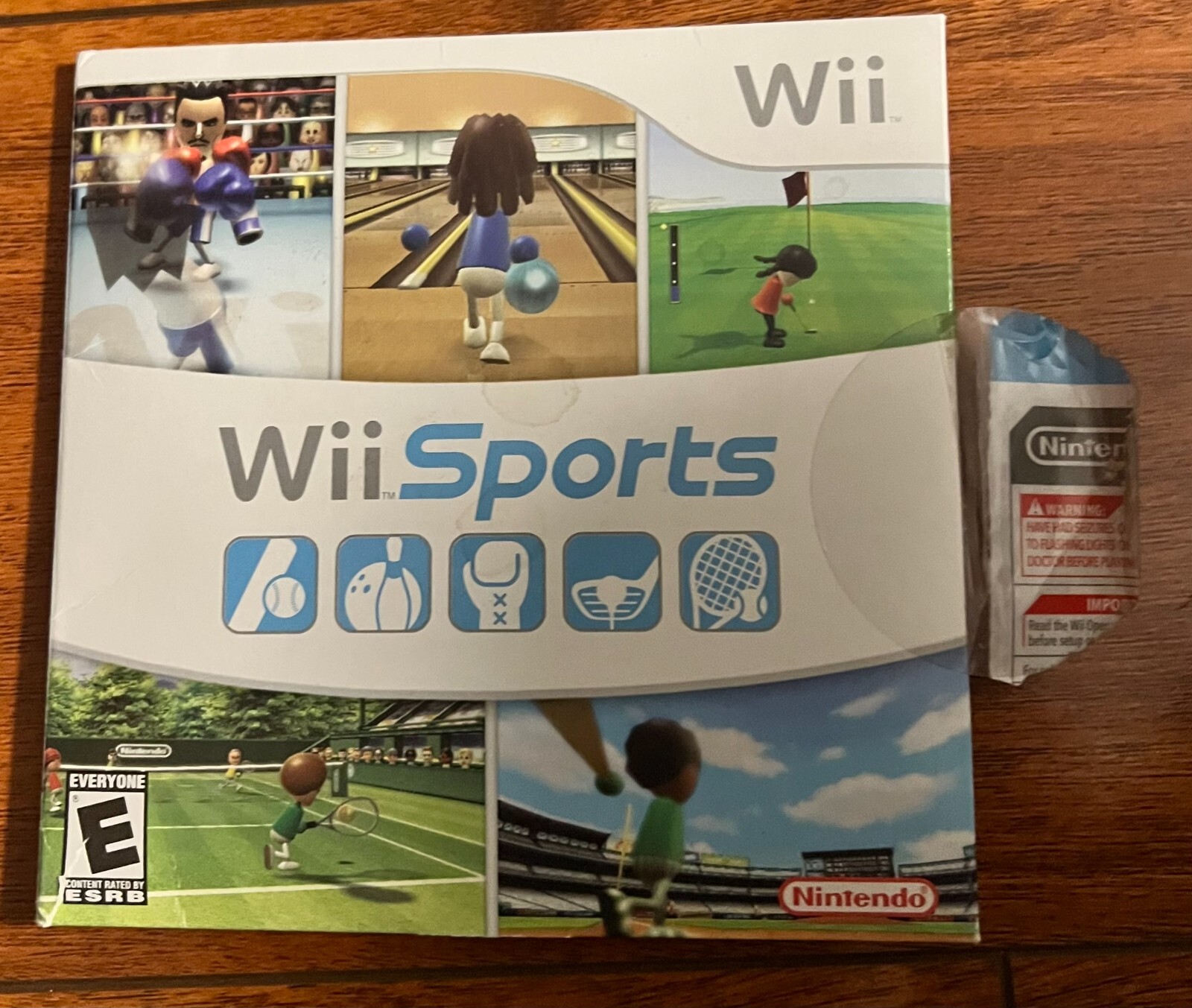 Nintendo White Wii in box with 9 classic Games