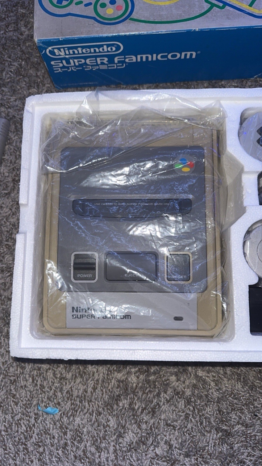 Nintendo Super Famicom Console in box CIB with 2 games Japan Mario SF2 NTSC-J