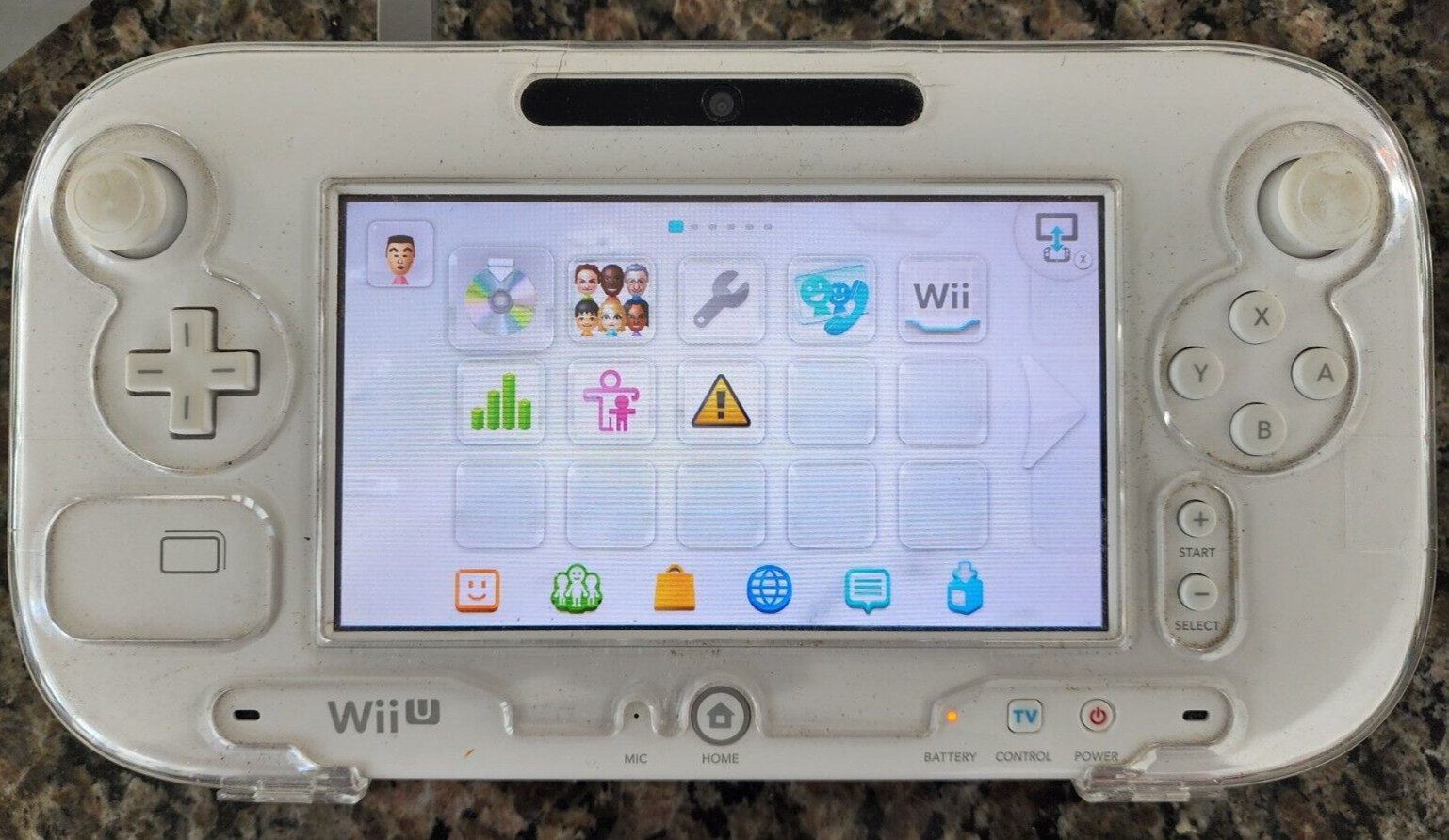 Nintendo Wii U 8GB System Disney Infinity 3.0 Star Wars bundle – White Console