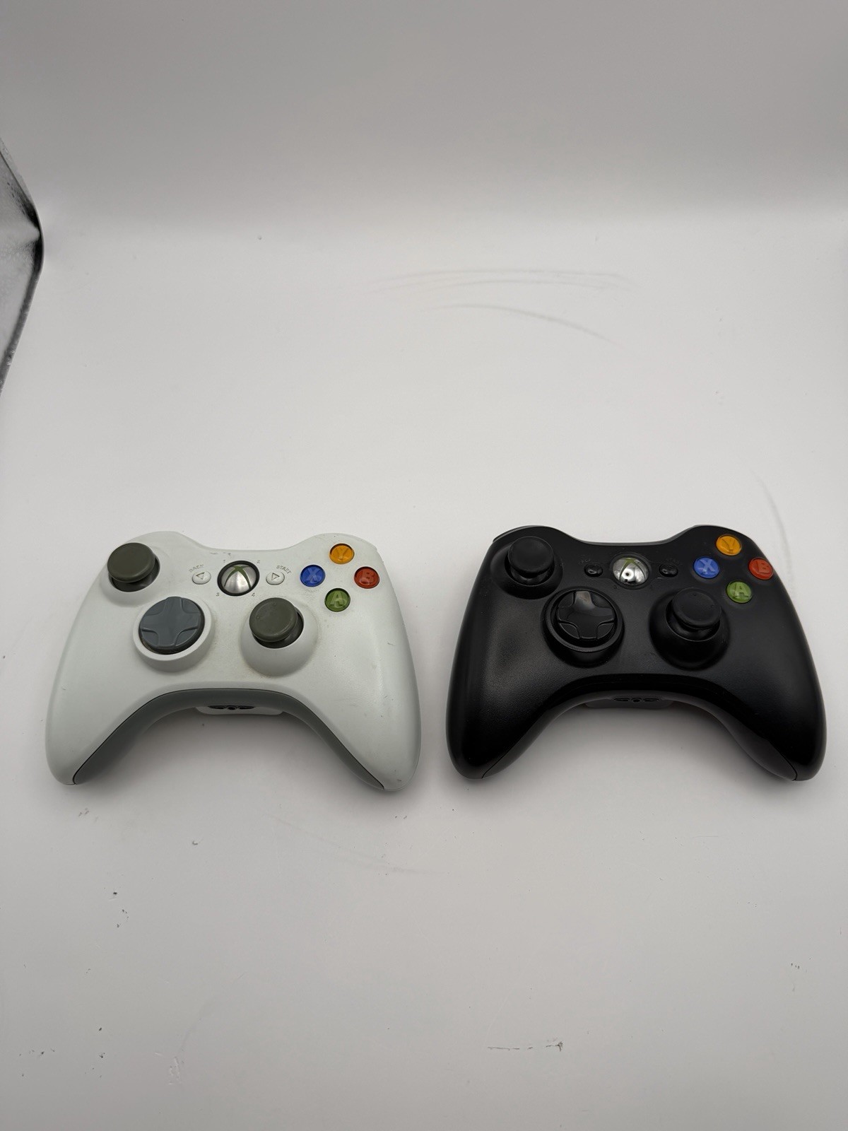 Microsoft Xbox 360 E 4GB Black Console Bundle w/ 2 Controllers, 6 Games Tested!