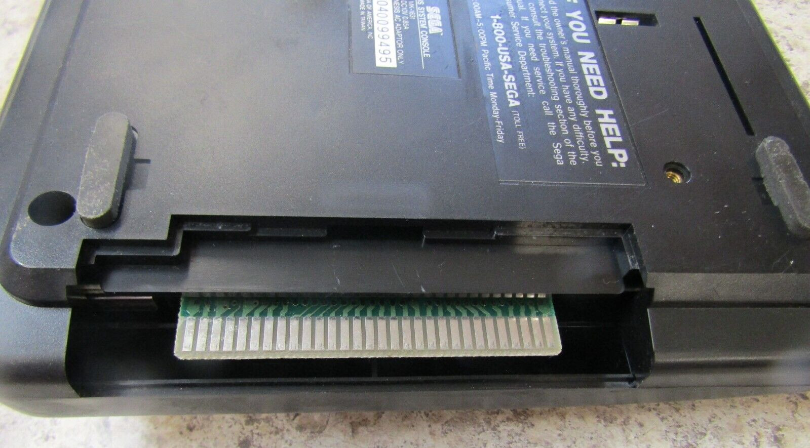Sega Genesis II MK-1631 System w/original controller & Hook-up cables – Tested