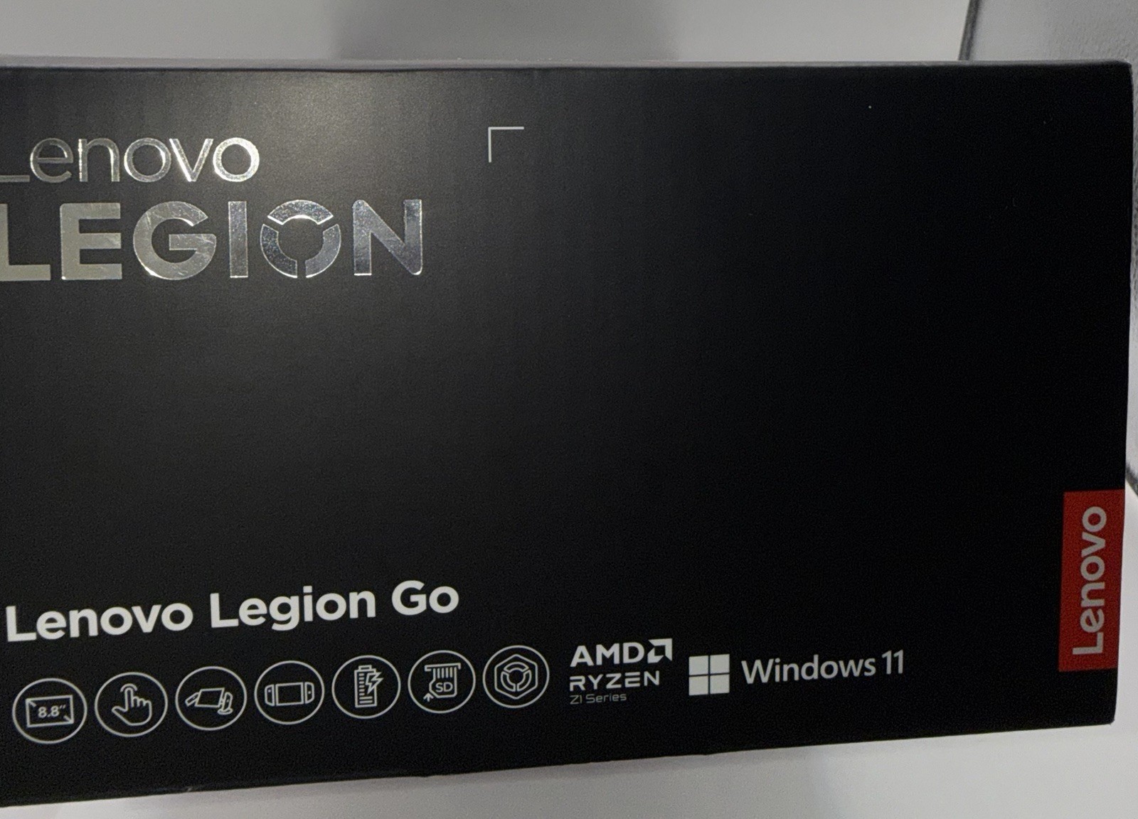 Lenovo Legion Go 8.8 144Hz WQXGA AMD Ryzen Z1 Extreme Shadow 1tb SSD 16gb Ram