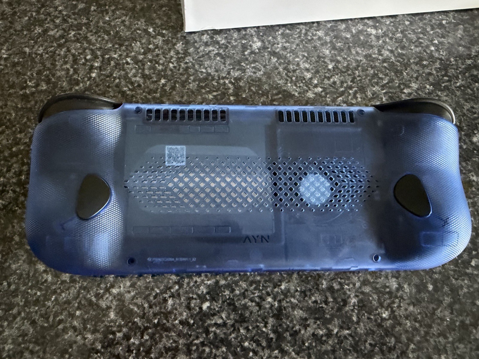 AYN Odin 3 Max (16gb, 512gb) [Clear Blue] with TPU protective case and TPU grip