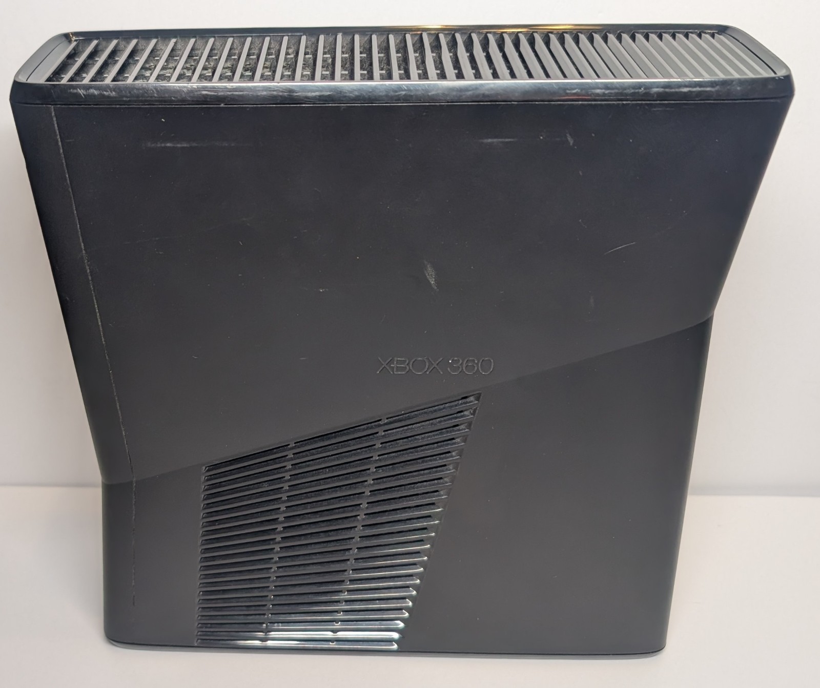 working* XBOX 360 S 250gb black w/ 2 controller, 3 games, HDMI, AV + power wire