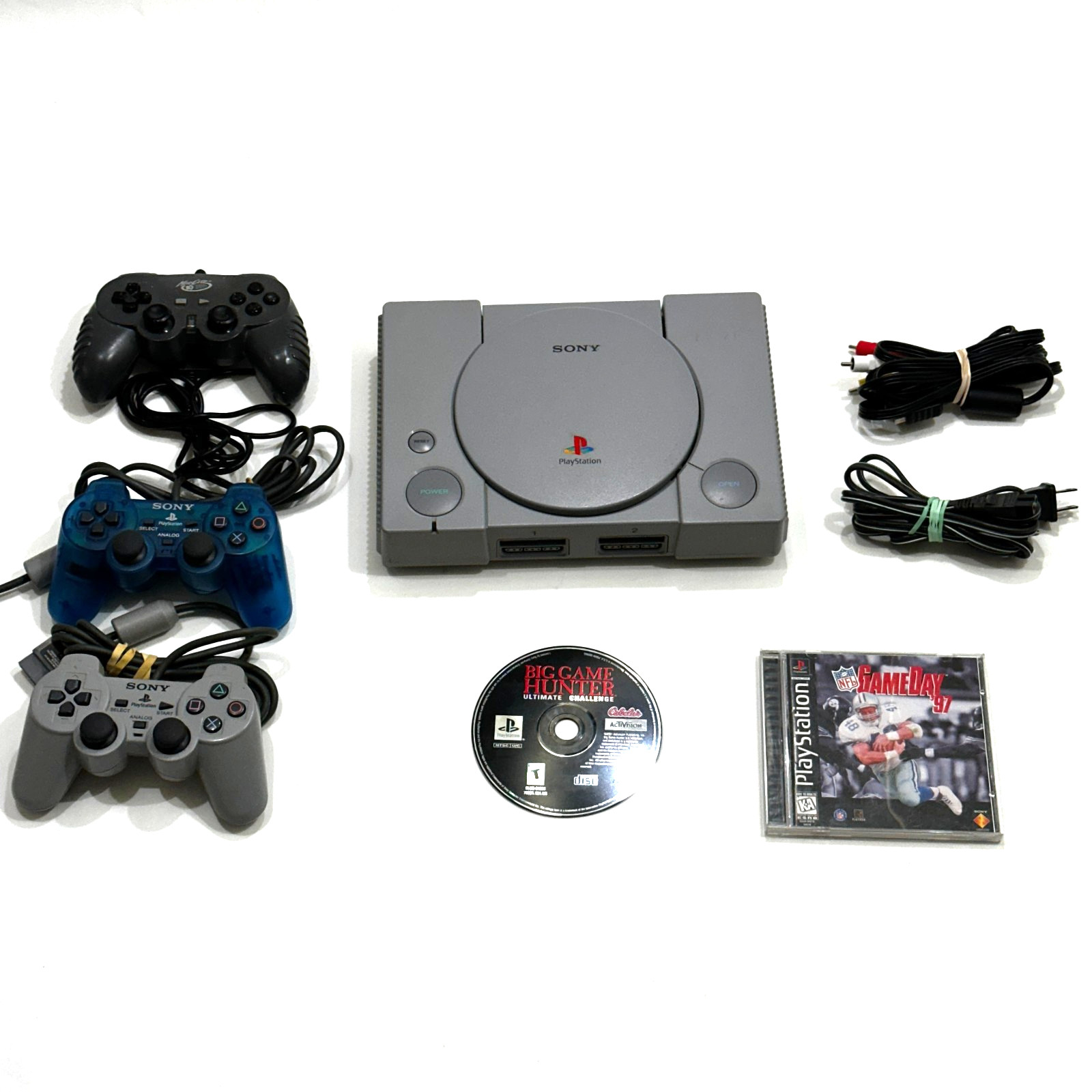 Sony PlayStation 1 PS1 SCPH-5501 Console Bundle 3 Controllers 2 Games