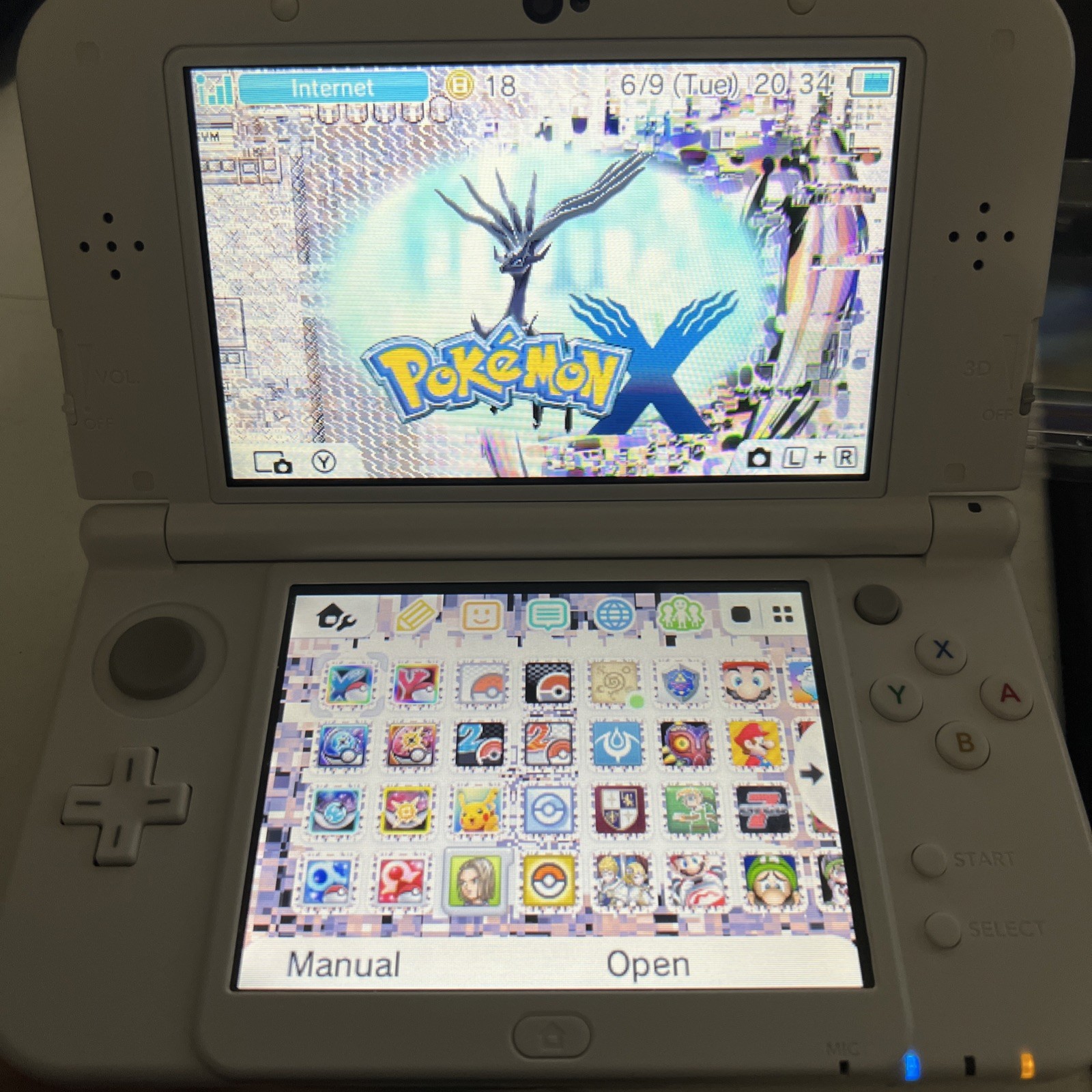 NEAR MINT New 3DS XL Fully Functional Bundle (Region Free/USA Seller)