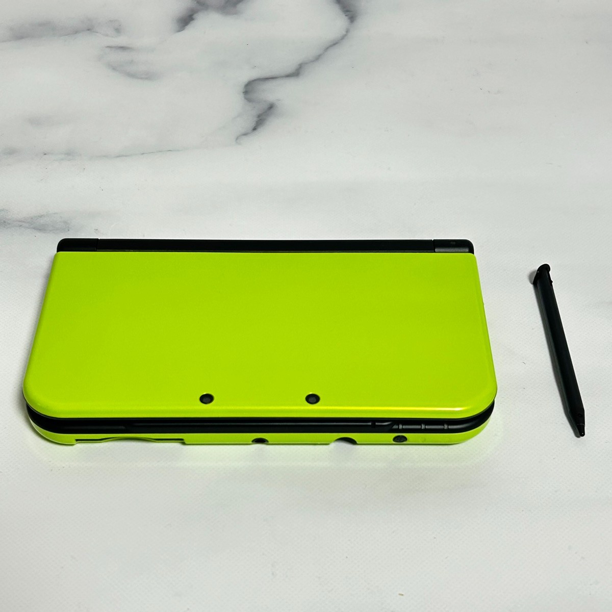 Nintendo New 3DS LL XL Console region free / Charger SD card from US