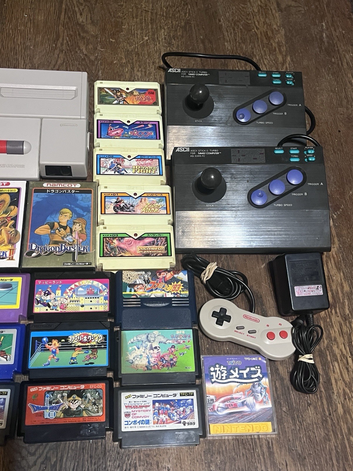 Nintendo Famicom AV Console HVC-101 & 40 Games 2 Arcade Sticks Rare Tested NES🔥