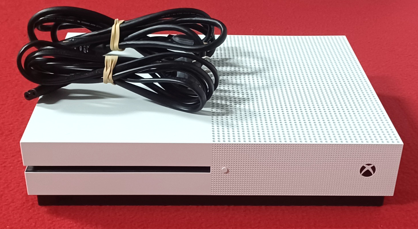 Microsoft Xbox One S 781GB Model 1681 Console White Console and Cords Working