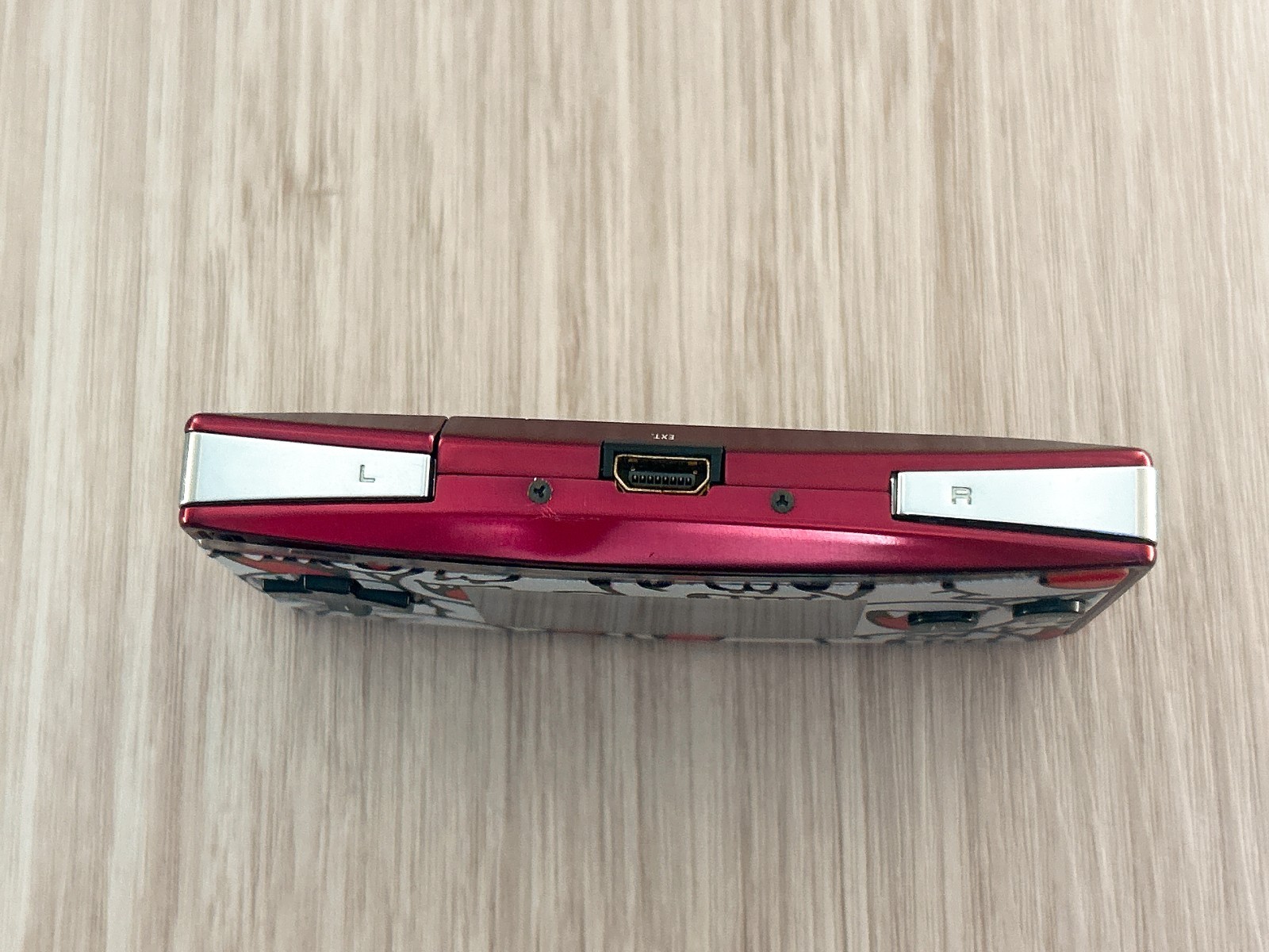 Nintendo GameBoy Micro 20th Anniversary Edition Famicom w/ Charger – Excellent