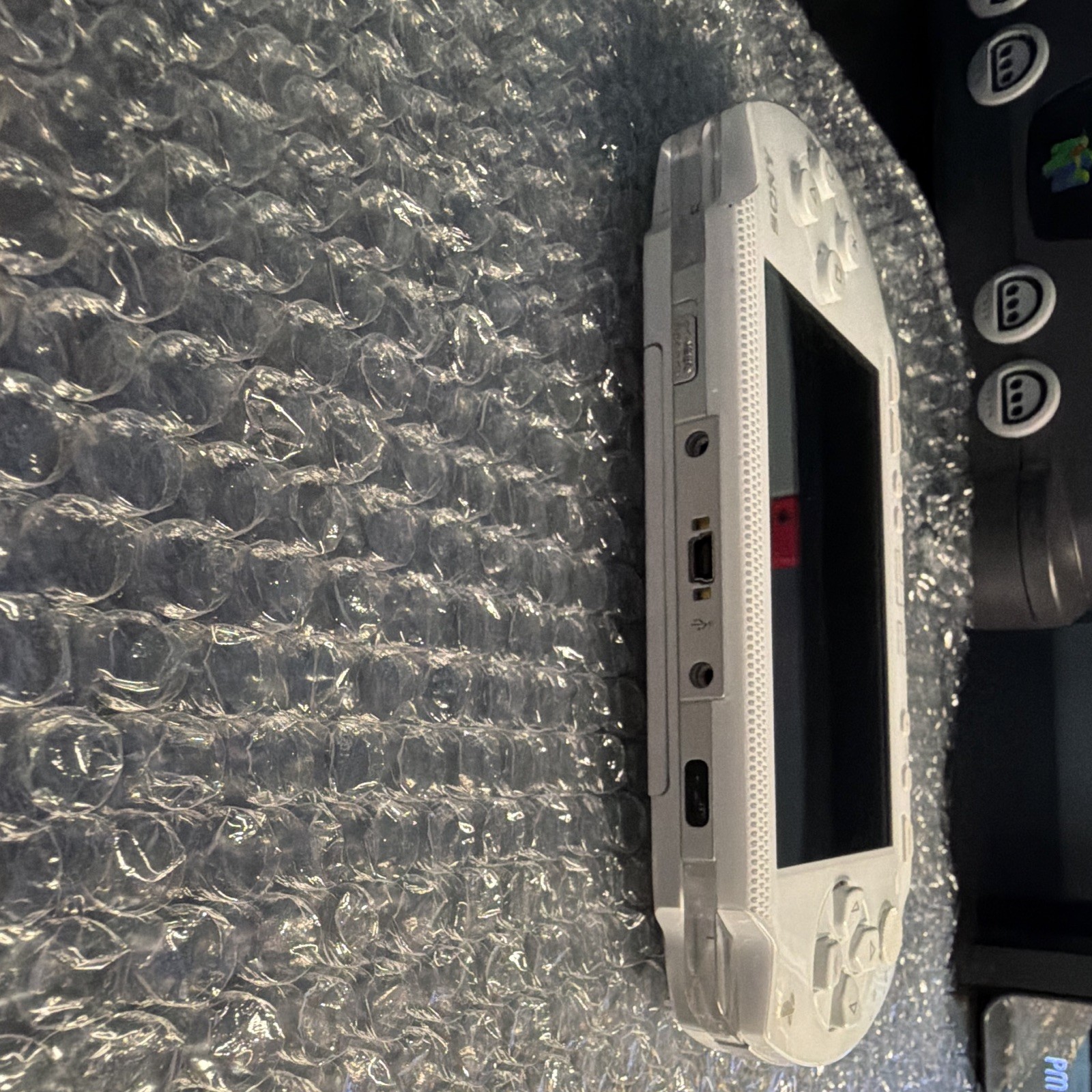 Sony PSP-1000 White Handheld Console Wi-Fi, Headphone Jack, 64MB