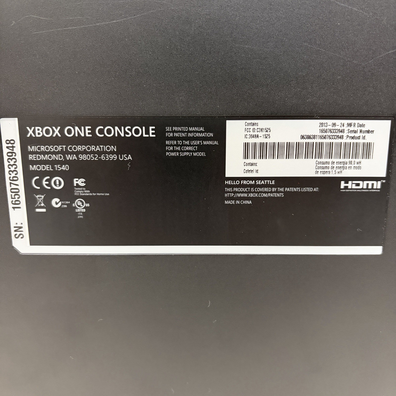Microsoft Xbox One 500GB 1540 Bundle with 2 Controllers & 12 Games – Working
