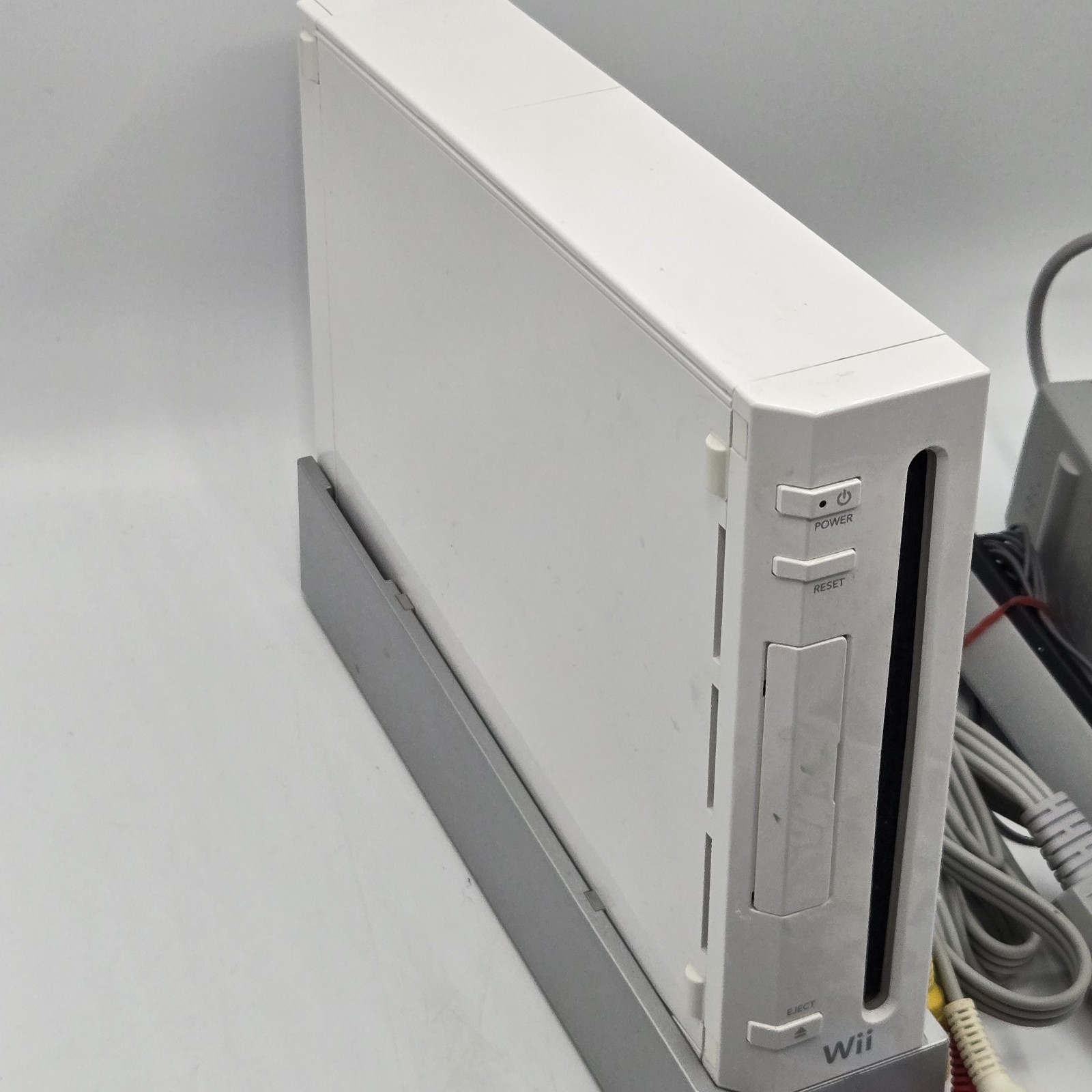 Nintendo Wii Console RVL-001 White Complete Bundle W/ Games Tested