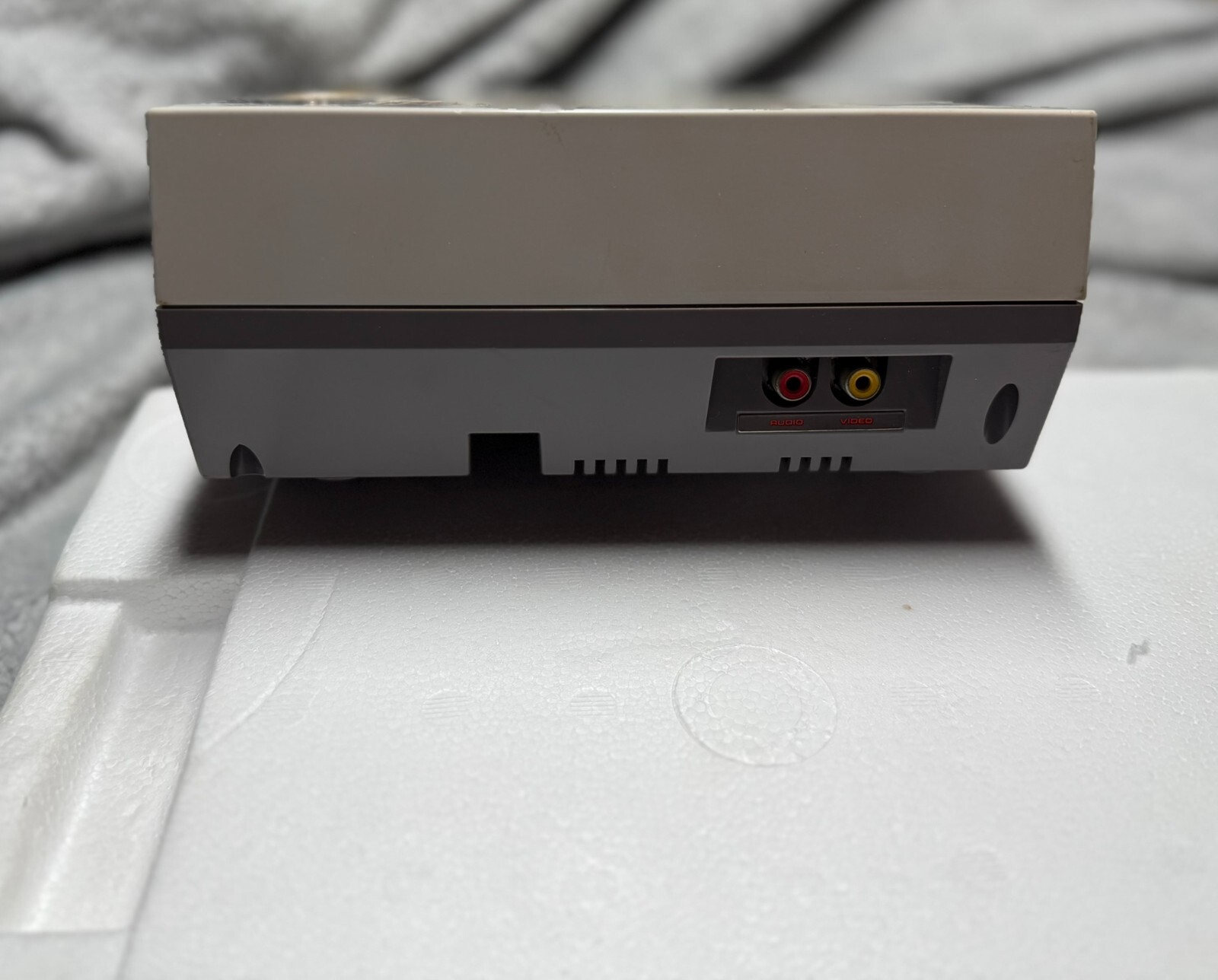 Nintendo NES Action Set Home Console – White/Gray (Model No. NES-001)