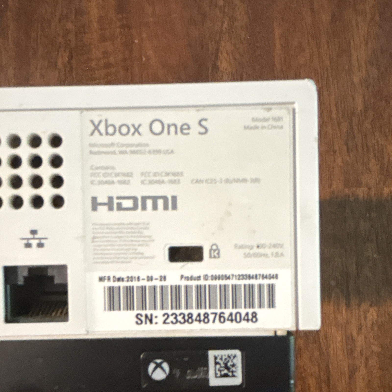 Microsoft Xbox One S 1TB 4K UHD White Console Model 1681