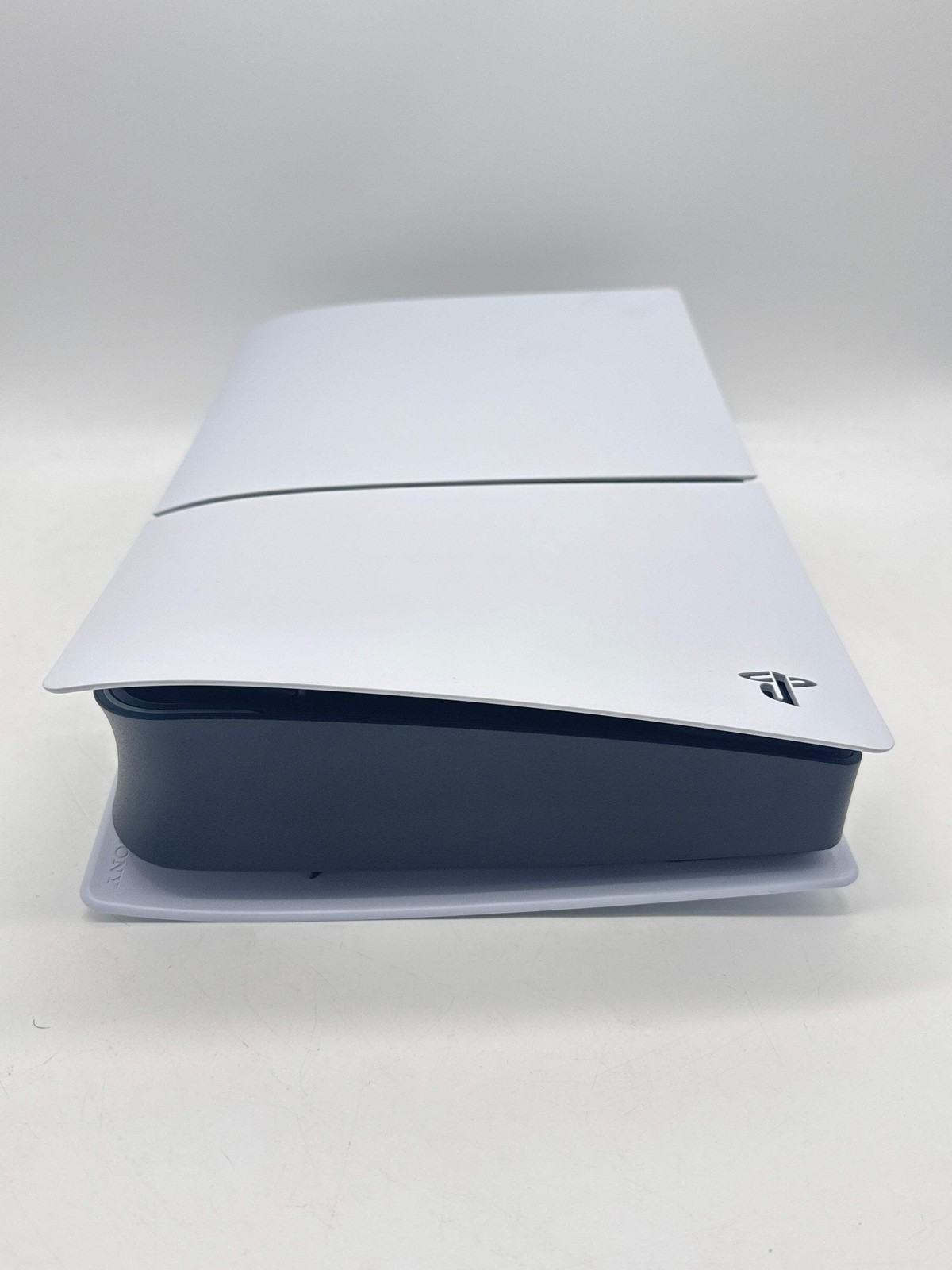 Sony PlayStation 5 Slim Disc CFI-2015 1TB White Console Bundle