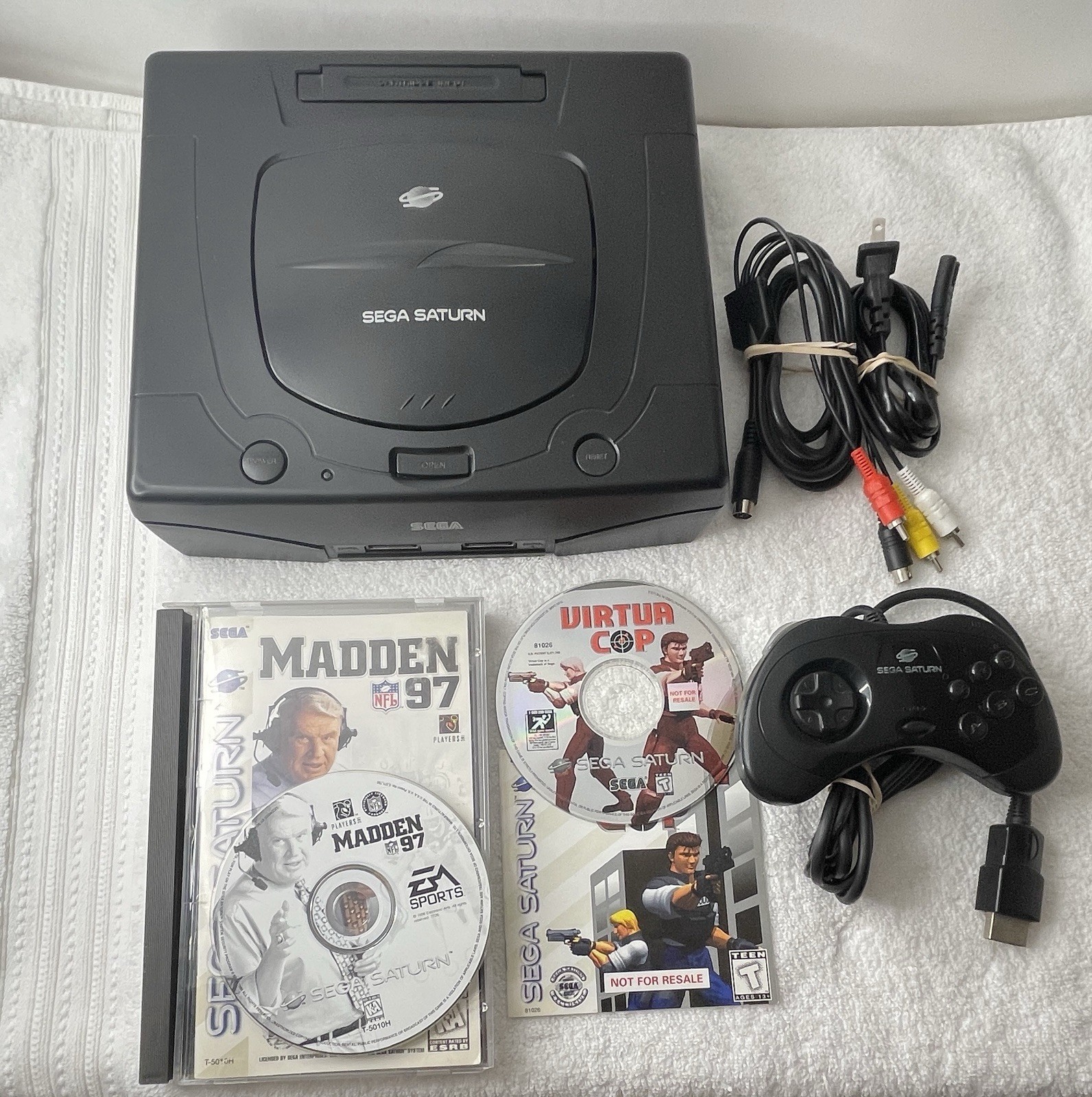 Sega Saturn Console System MK-80000 With 2 Games Bundle Lot- Tested-Great