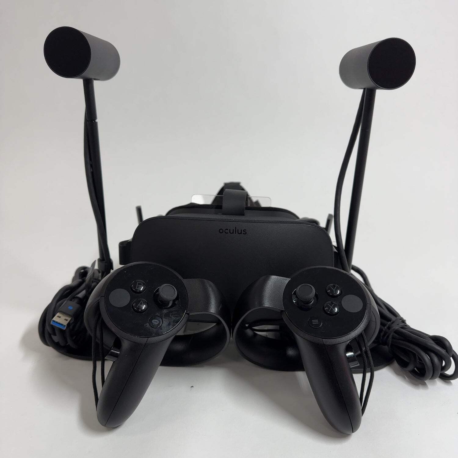 Broken Oculus Rift (CV1) Standalone All-in-One VR Headset HM-A