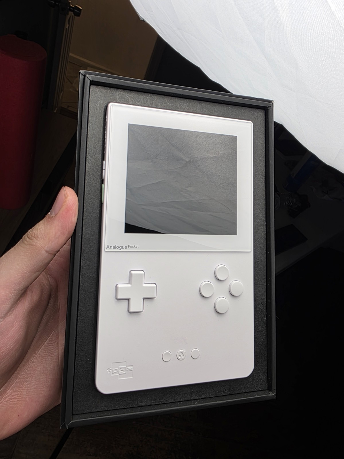 Analogue Pocket Handheld Console [white] – [Mint] Mystery Game Included !