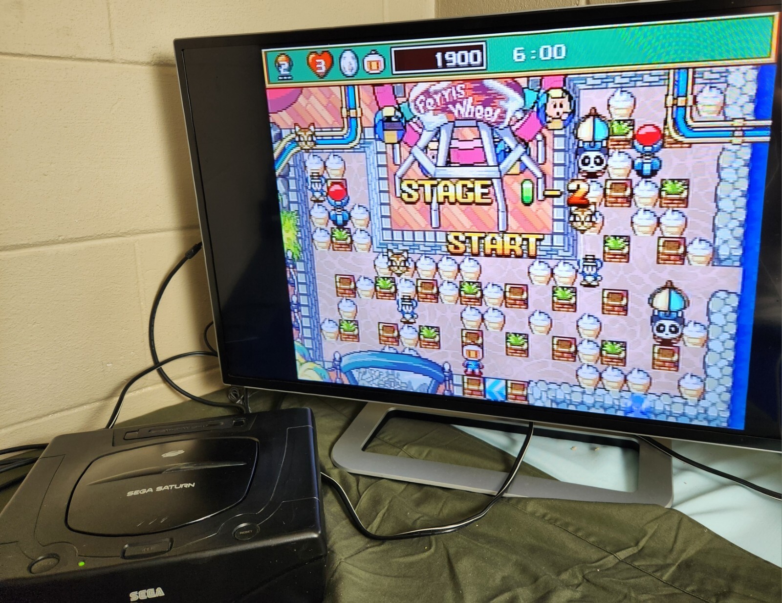 SEGA Saturn Console MK-80000A With Complete Saturn Bomber Man Tested & More!