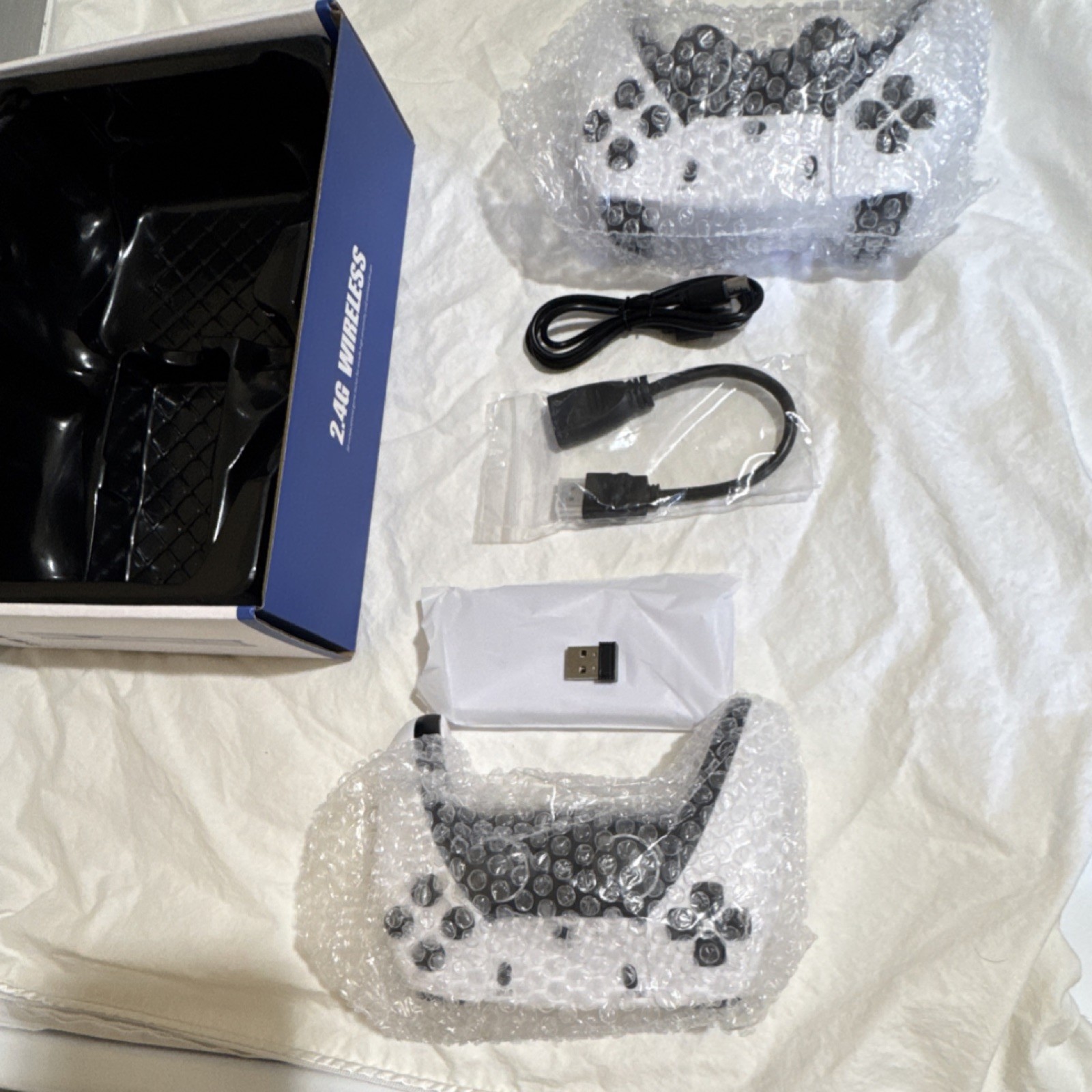 Game 2.4G Wireless Home Console Dual Controllers HDMI USB-A 256MB White/Black