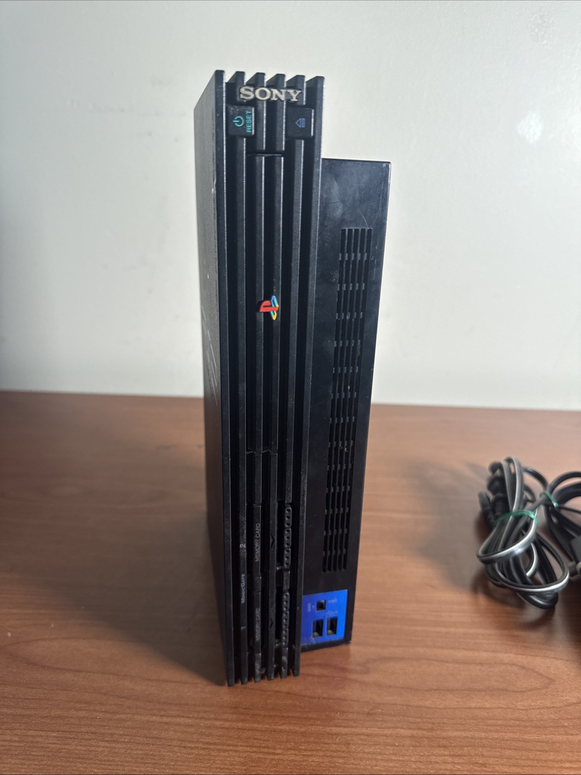 Sony PlayStation 2 Fat SCPH-39001/N Video Game Console Bundle