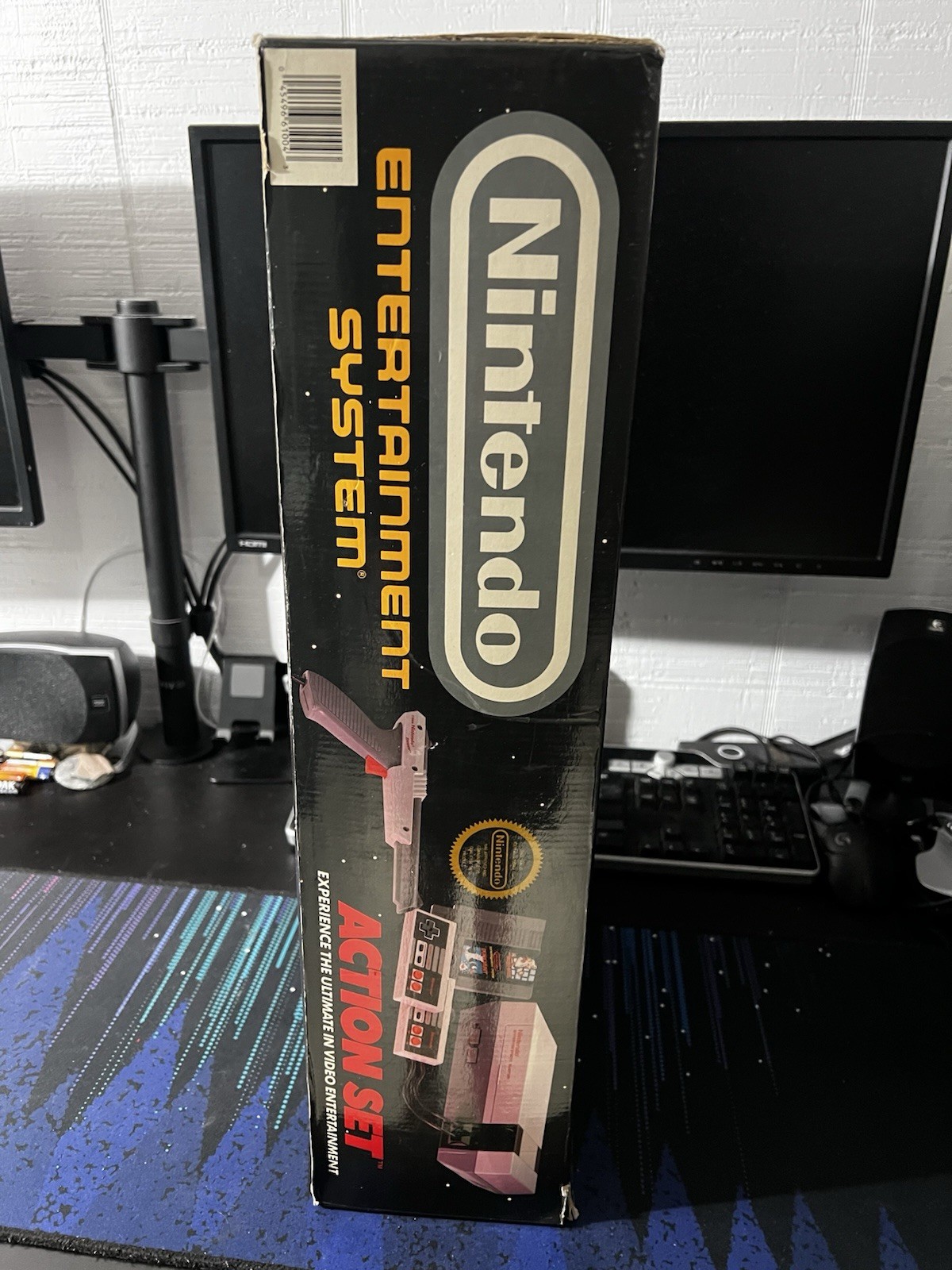 Nintendo NES Action Set video game console CIB, – Near Mint condition box