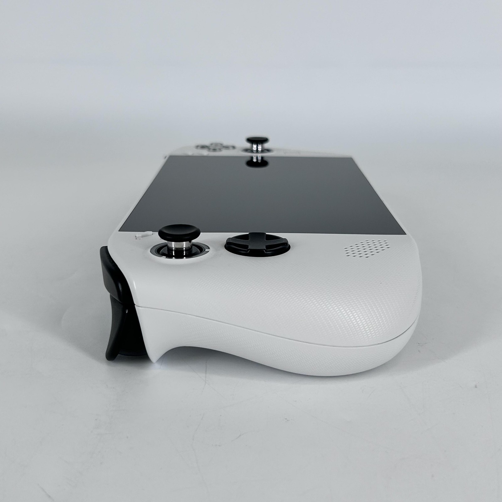 Lenovo Legion Go S Handheld Console White 1TB 32GB w/ Charger – Very Good