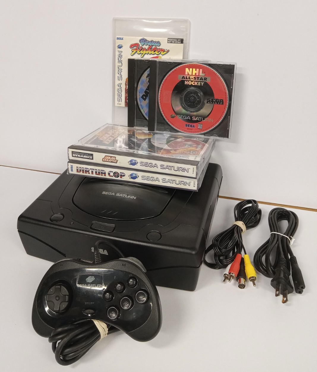 SEGA Saturn Console (MK-80000A) Bundle + 5 Games – Fresh Clock Batt, FF! #2